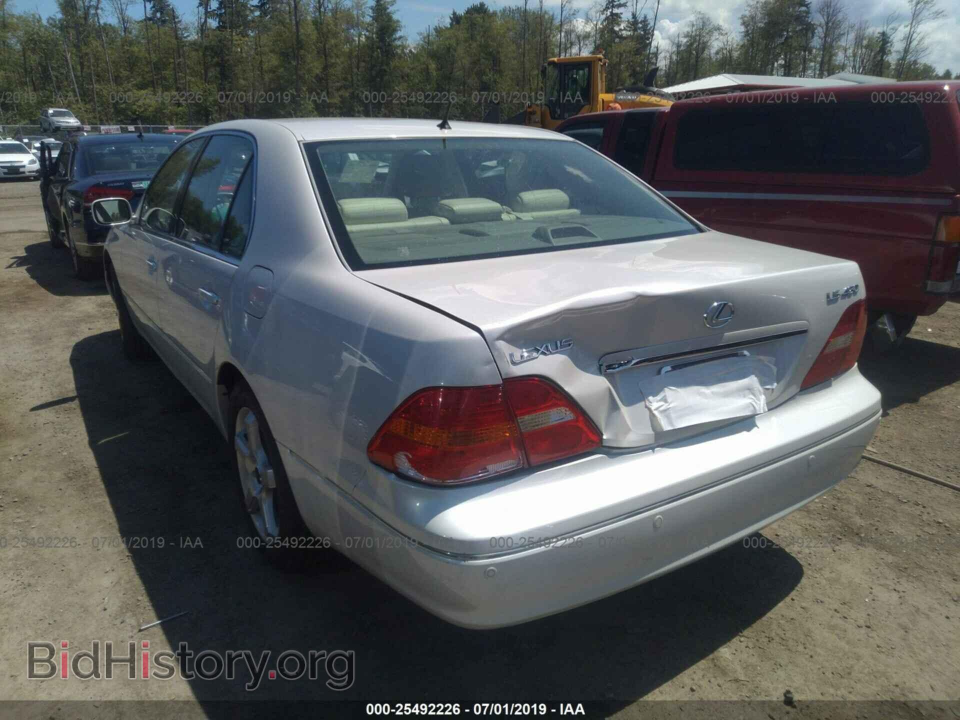 2003 LEXUS LS - VIN: JTHBN30F930103162 - Photo 3