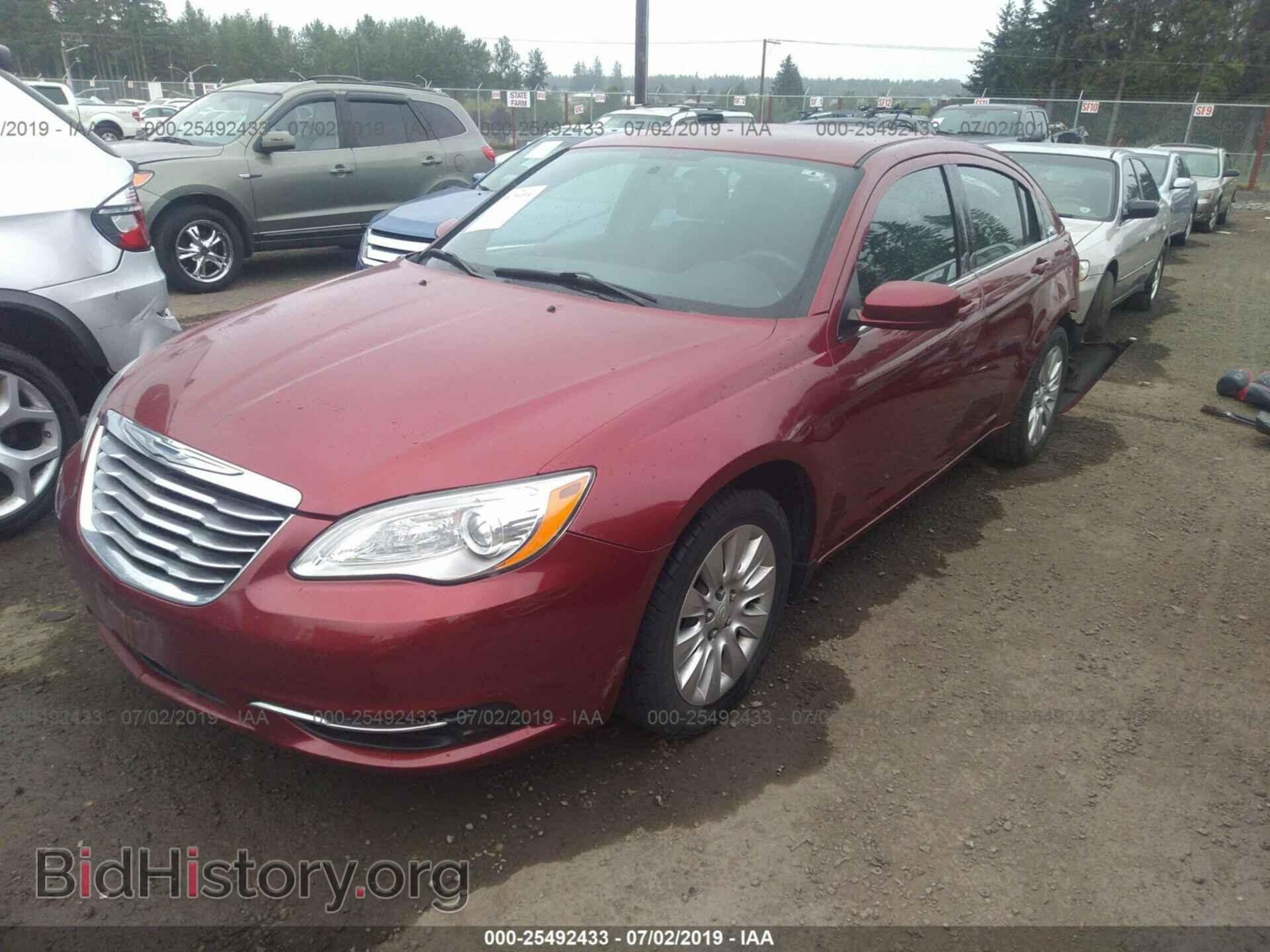 2014 CHRYSLER 200 - VIN: 1C3CCBAB6EN205983 - Photo 2