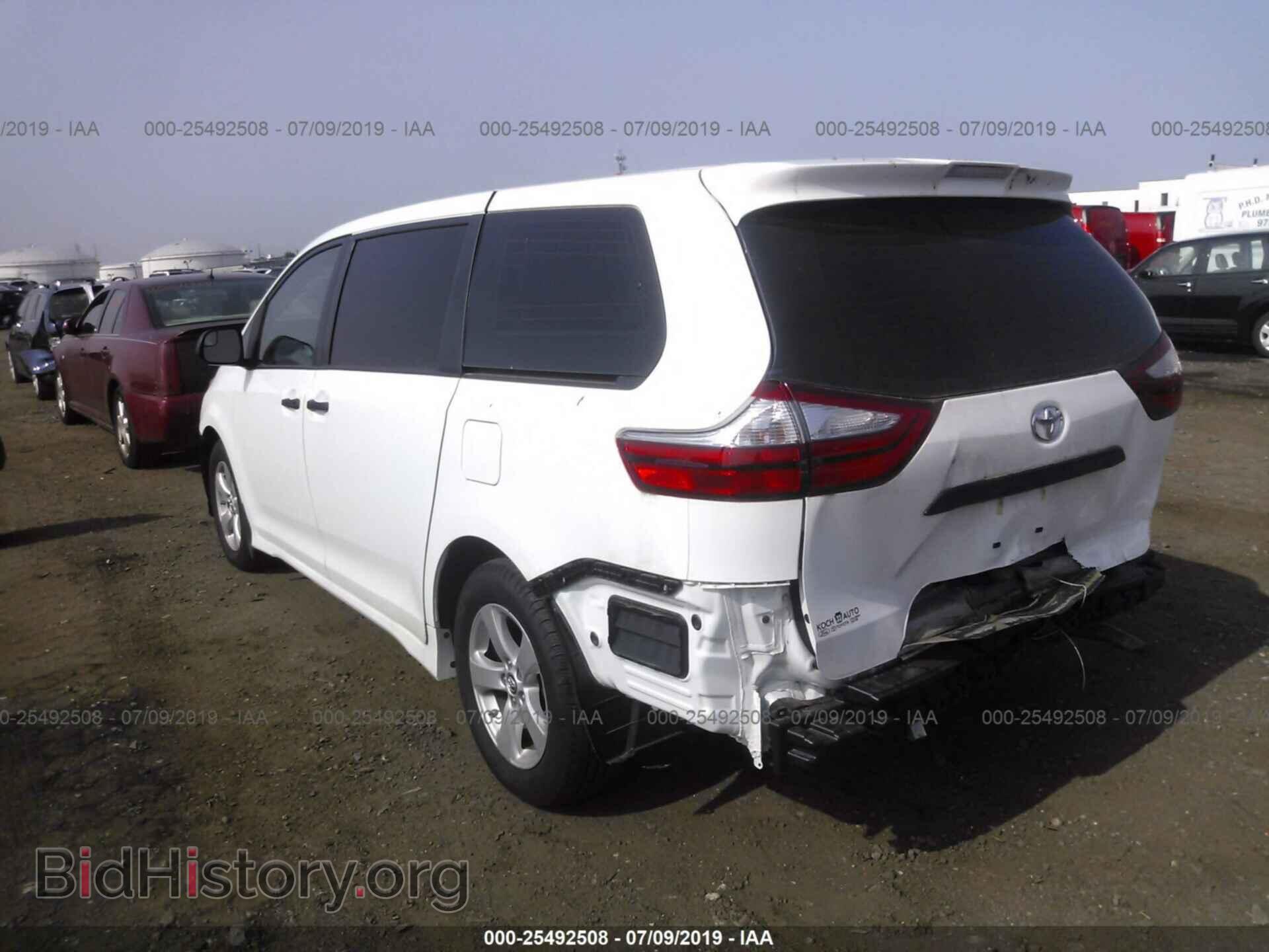 2018 TOYOTA SIENNA - VIN: 5TDZZ3DC1JS959425 - Фото 3