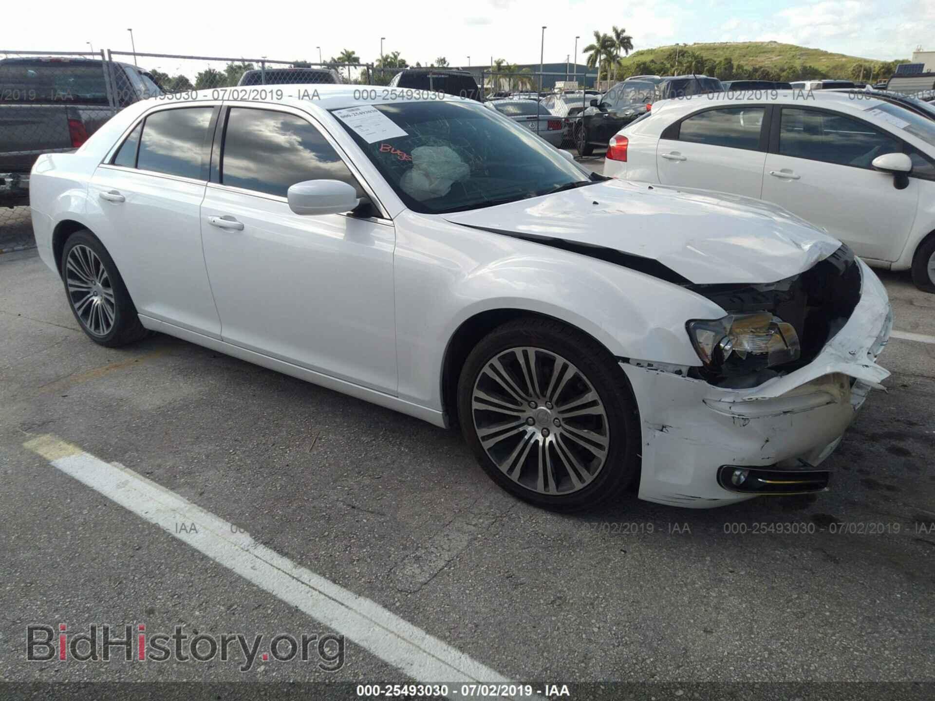 Photo 2C3CCABT6DH732267 - CHRYSLER 300 2013