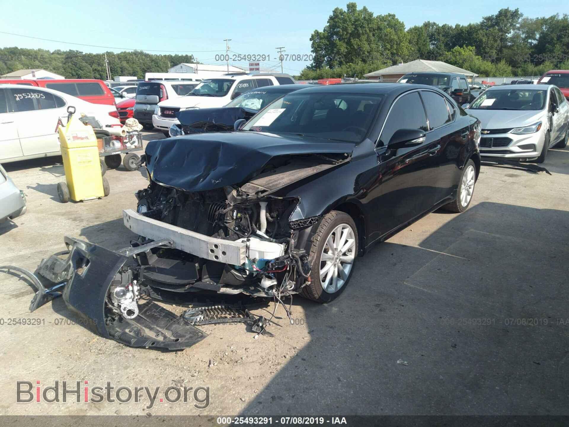2010 LEXUS IS - VIN: JTHCF5C28A2032575 - Фото 2