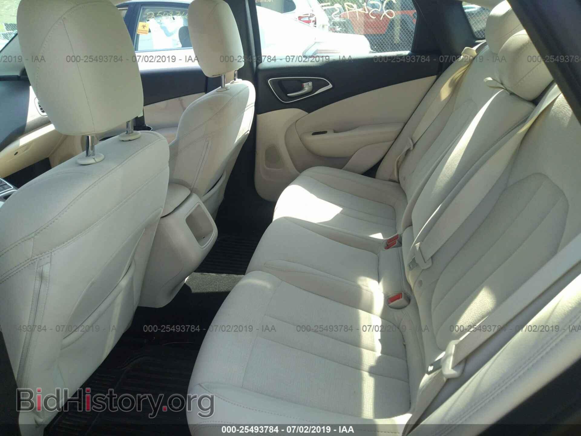 2016 CHRYSLER 200 - VIN: 1C3CCCAB7GN143597 - Photo 8