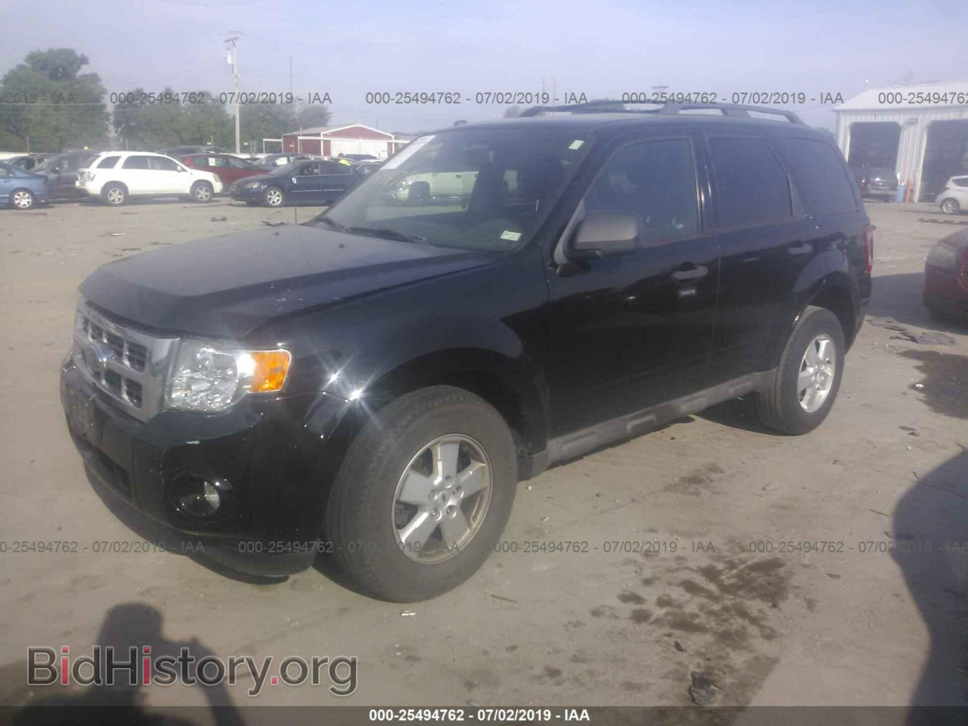 2009 FORD ESCAPE - VIN: 1FMCU03739KB40051 - Фото 2