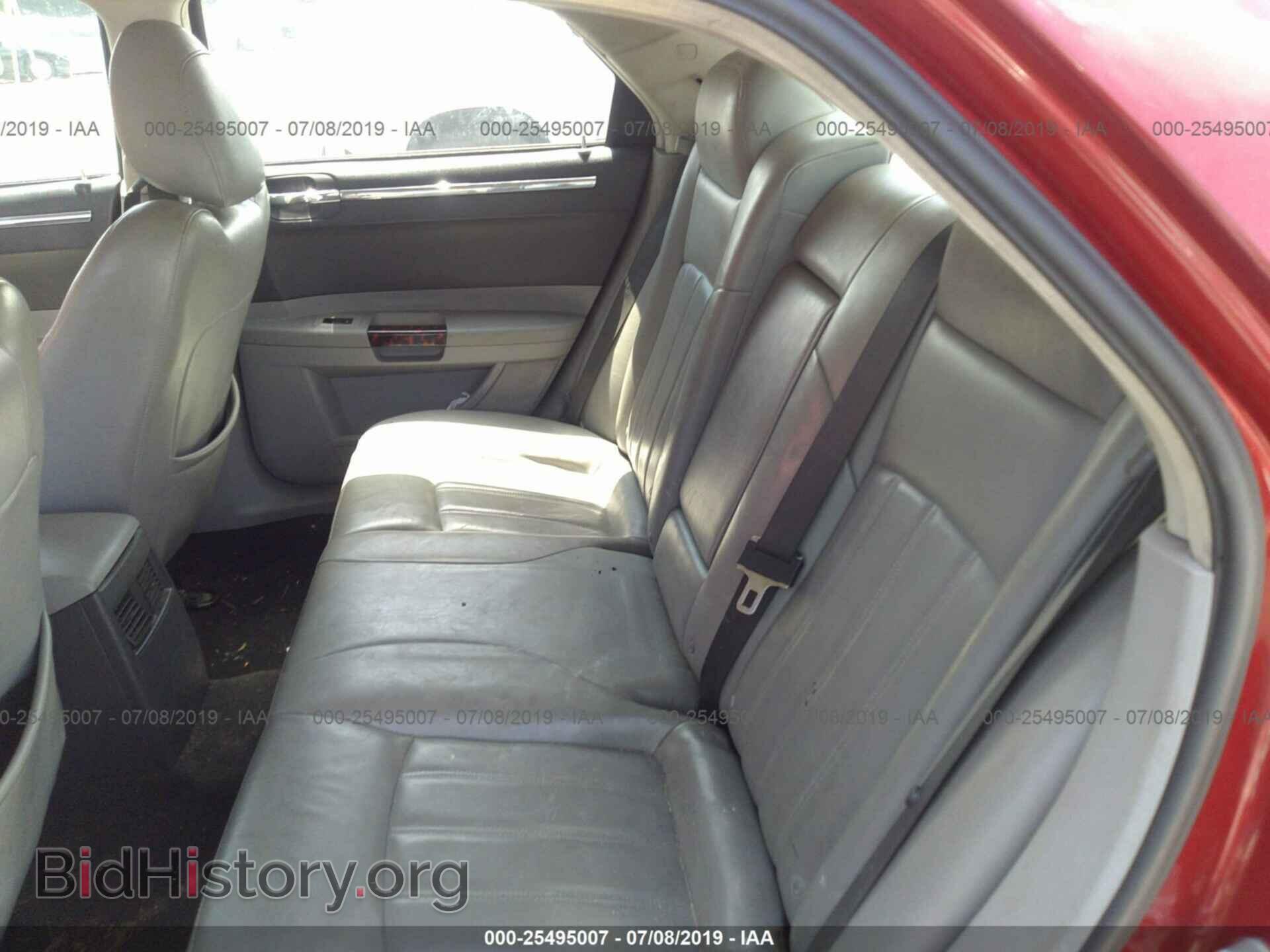 2007 CHRYSLER 300C - VIN: 2C3LA63H57H754052 - Фото 8