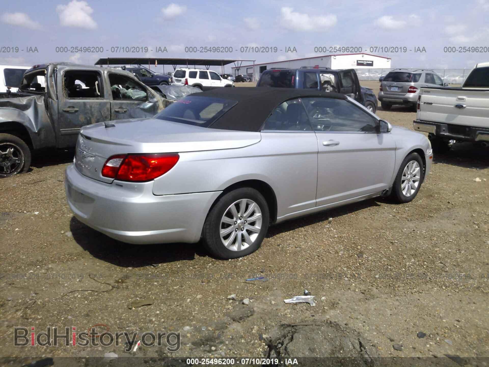 2010 CHRYSLER SEBRING - VIN: 1C3BC5ED9AN137570 - Фото 4