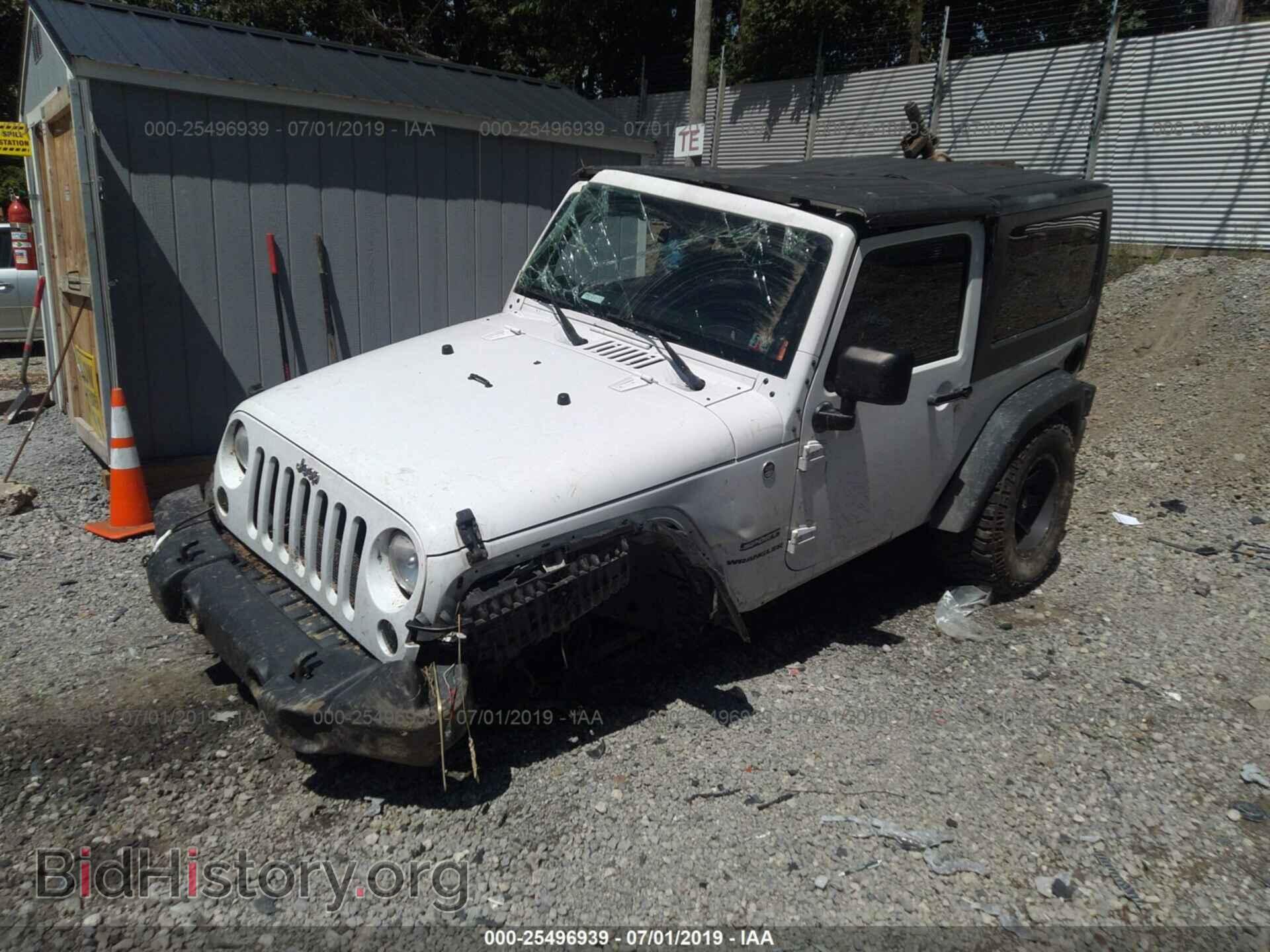 2011 JEEP WRANGLER - VIN: 1J4AA2D19BL596138 - Фото 2
