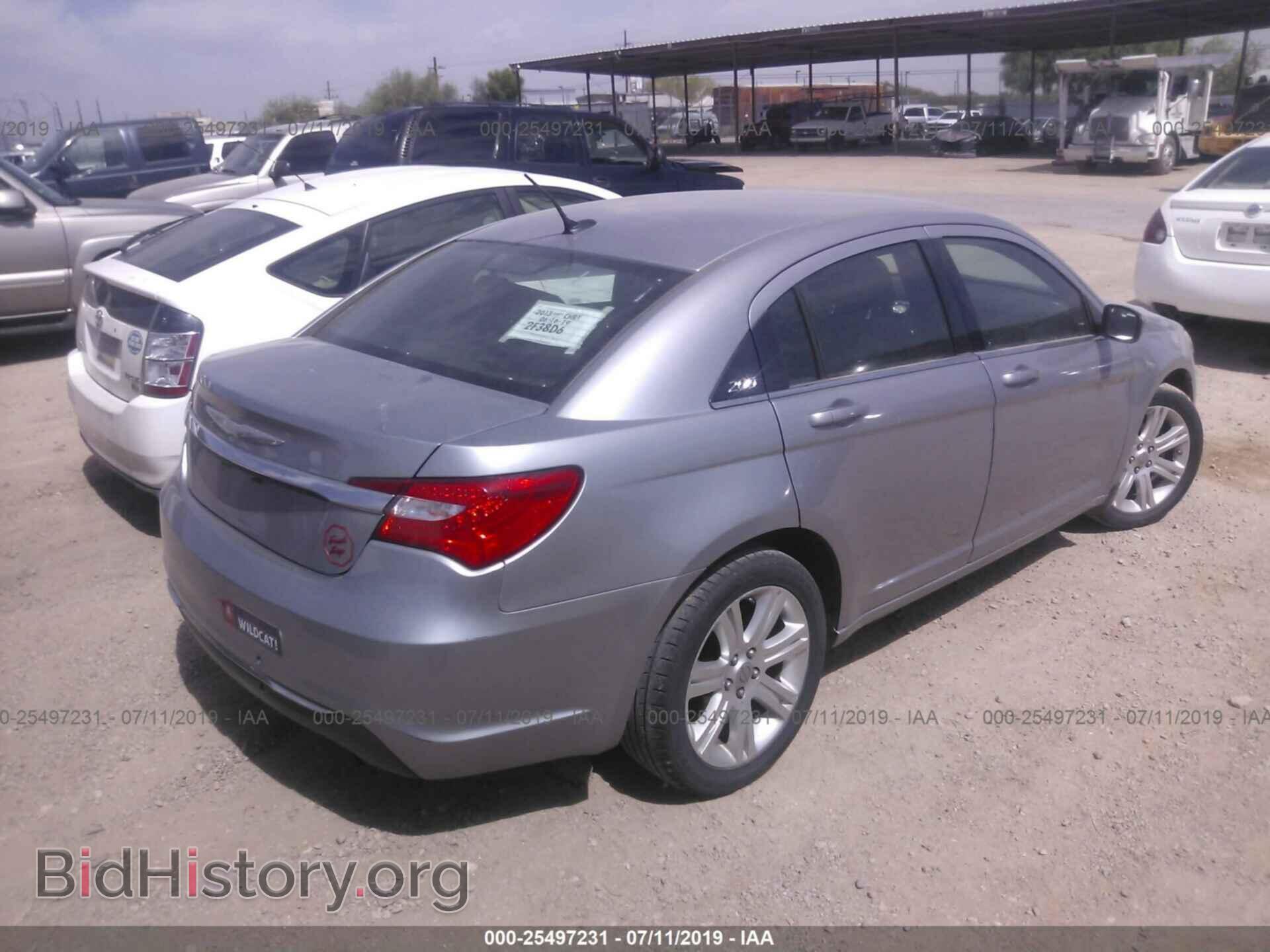 2013 CHRYSLER 200 - VIN: 1C3CCBAB2DN764249 - Photo 4