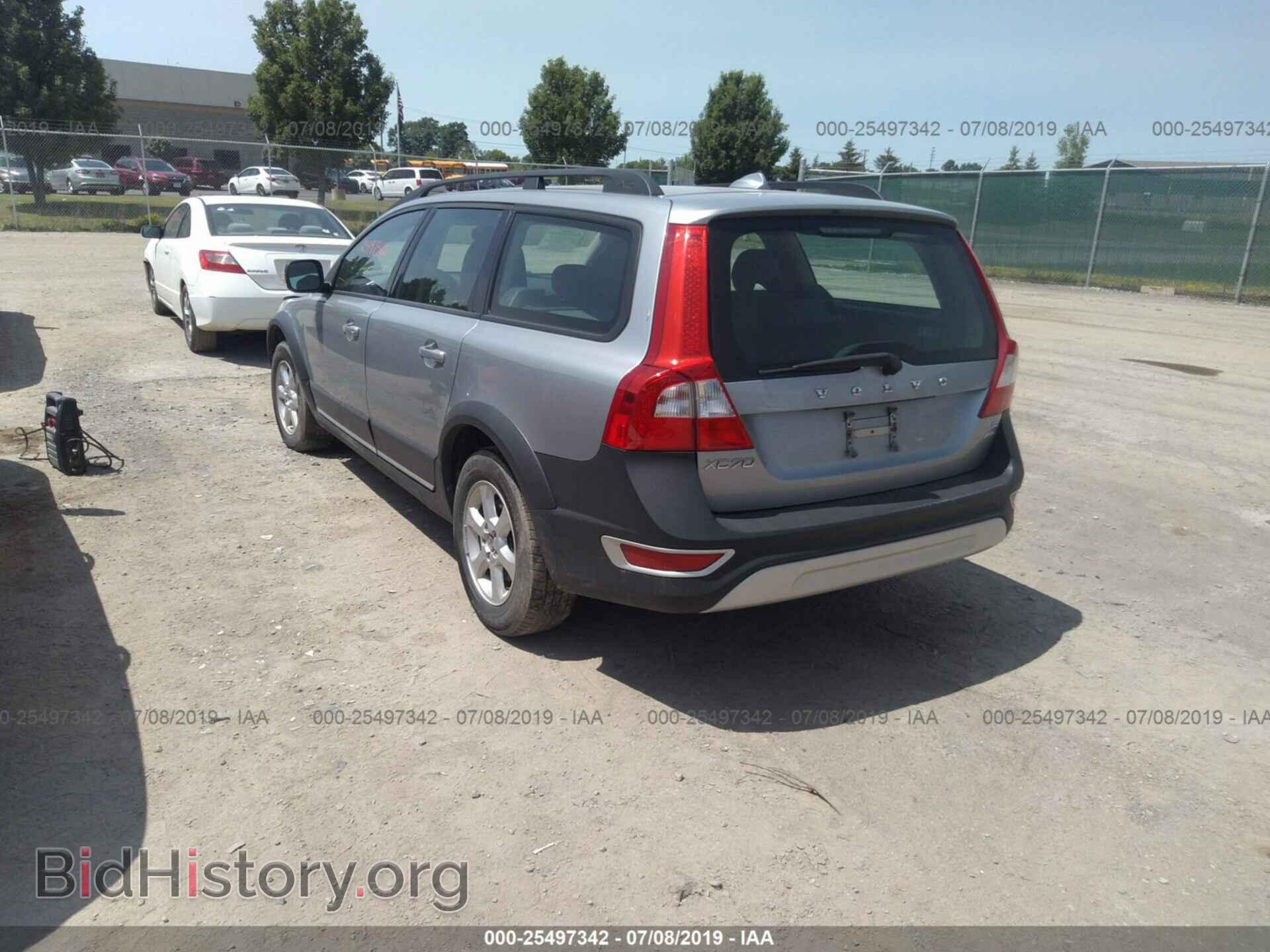 2008 VOLVO XC70 - VIN: YV4BZ982X81015861 - Фото 3
