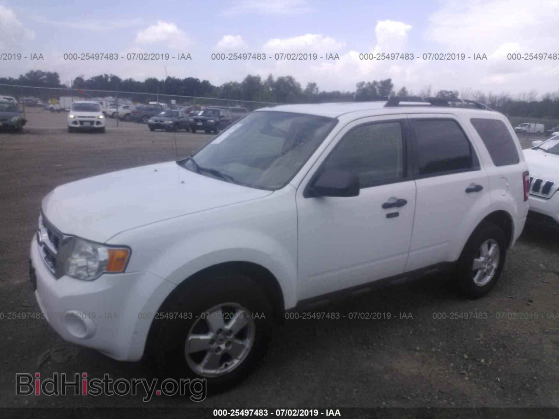 2011 FORD ESCAPE - VIN: 1FMCU0D74BKB36336 - Фото 2