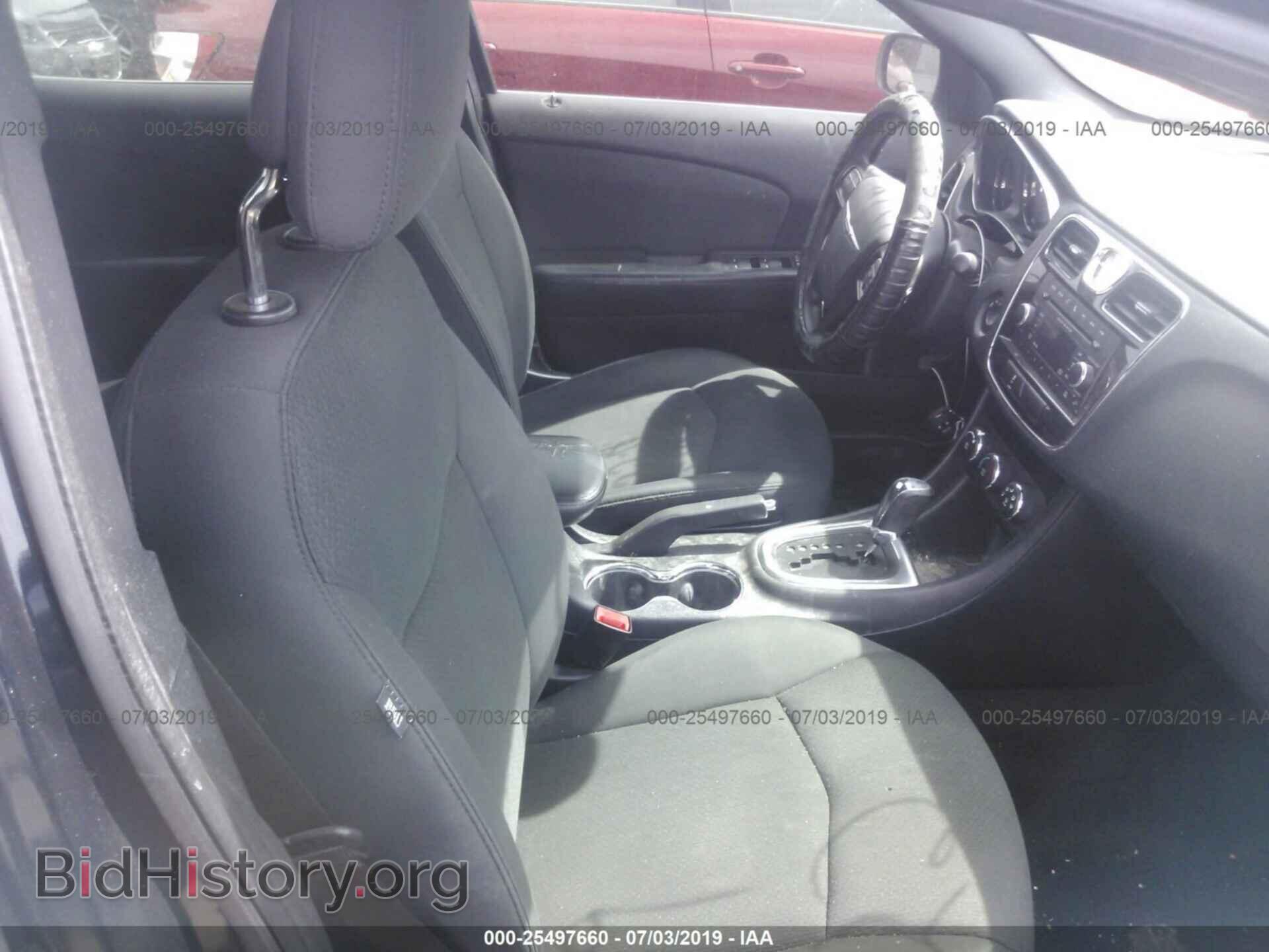 2012 CHRYSLER 200 - VIN: 1C3CCBAB9CN135568 - Фото 5
