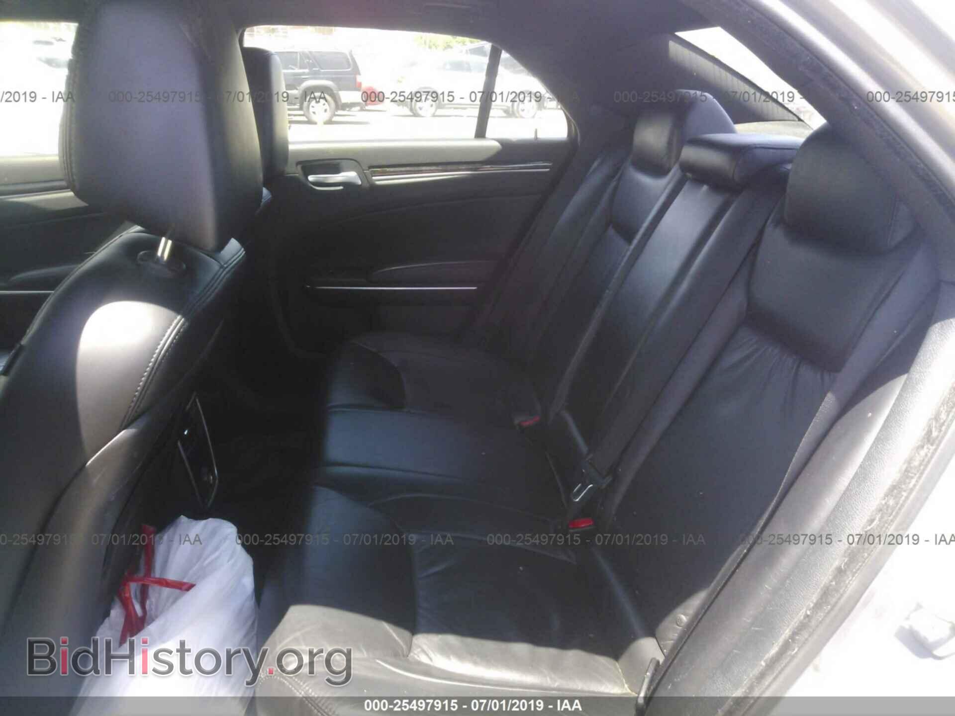 2011 CHRYSLER 300 - VIN: 2C3CA5CG8BH546516 - Фото 8