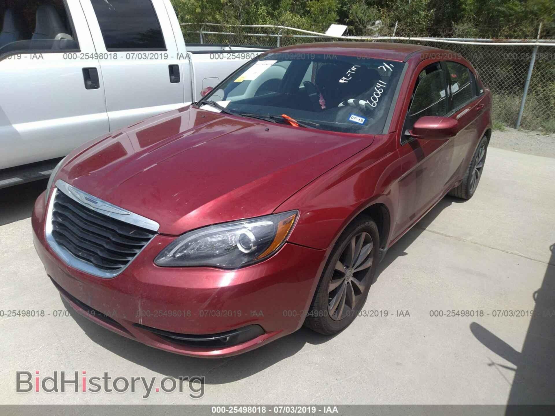 2013 CHRYSLER 200 - VIN: 1C3CCBBB5DN600461 - Photo 2
