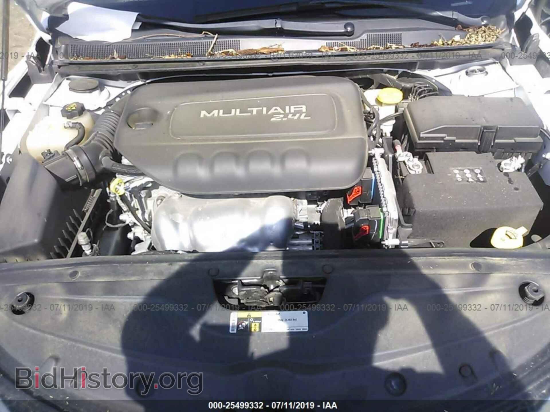 2016 CHRYSLER 200 - VIN: 1C3CCCAB7GN191780 - Photo 10