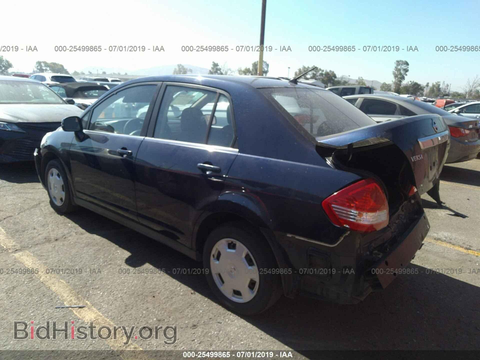 2008 NISSAN VERSA - VIN: 3N1BC11E38L441042 - Фото 3