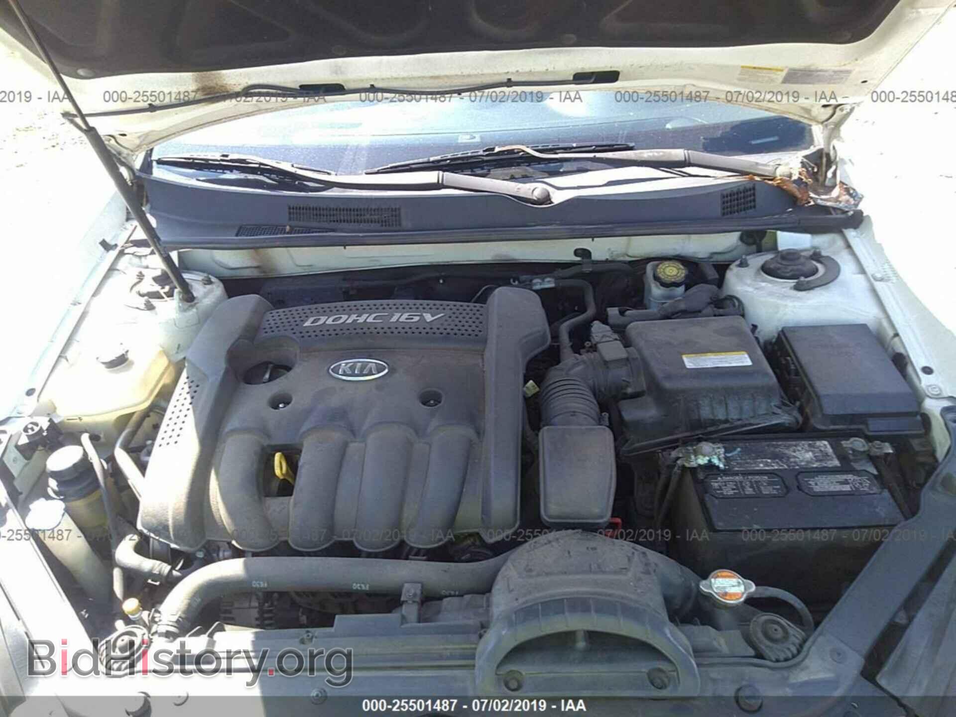 2007 KIA OPTIMA - VIN: KNAGE123775111085 - Фото 10