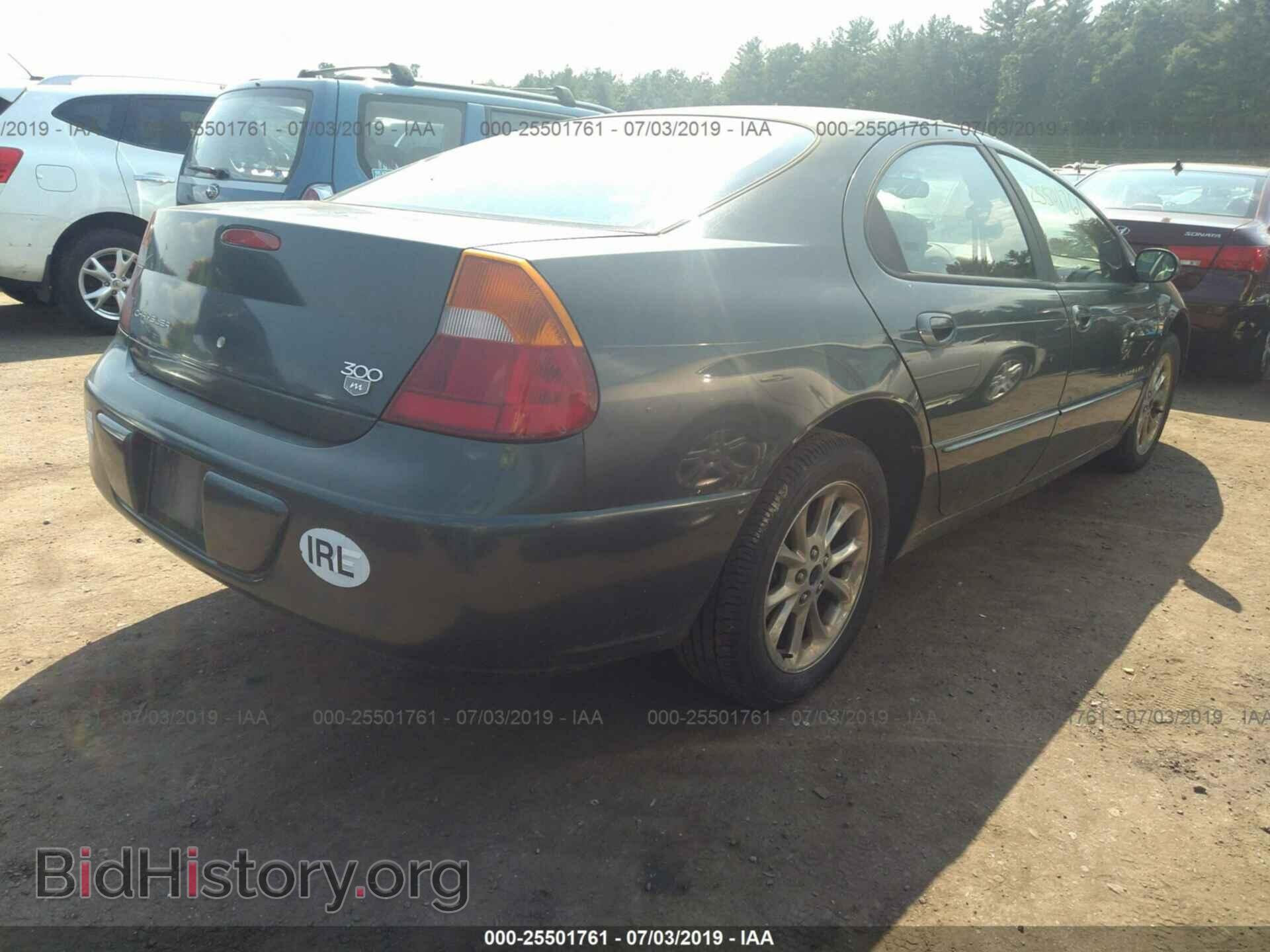 2000 CHRYSLER 300M - VIN: 2C3HE66G5YH359304 - Photo 4