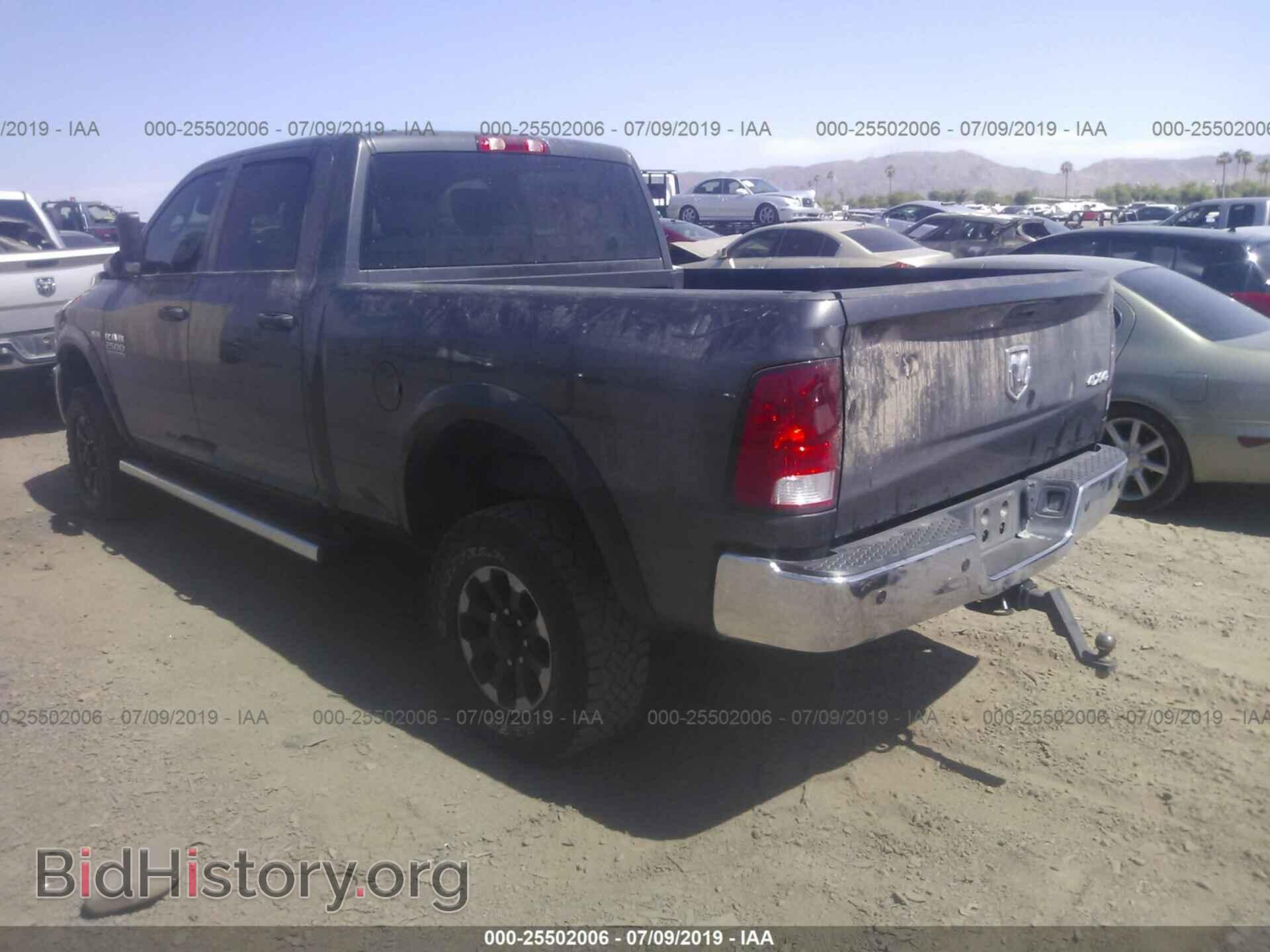 2018 RAM 2500 - VIN: 3C6TR5CJXJG260351 - Фото 3