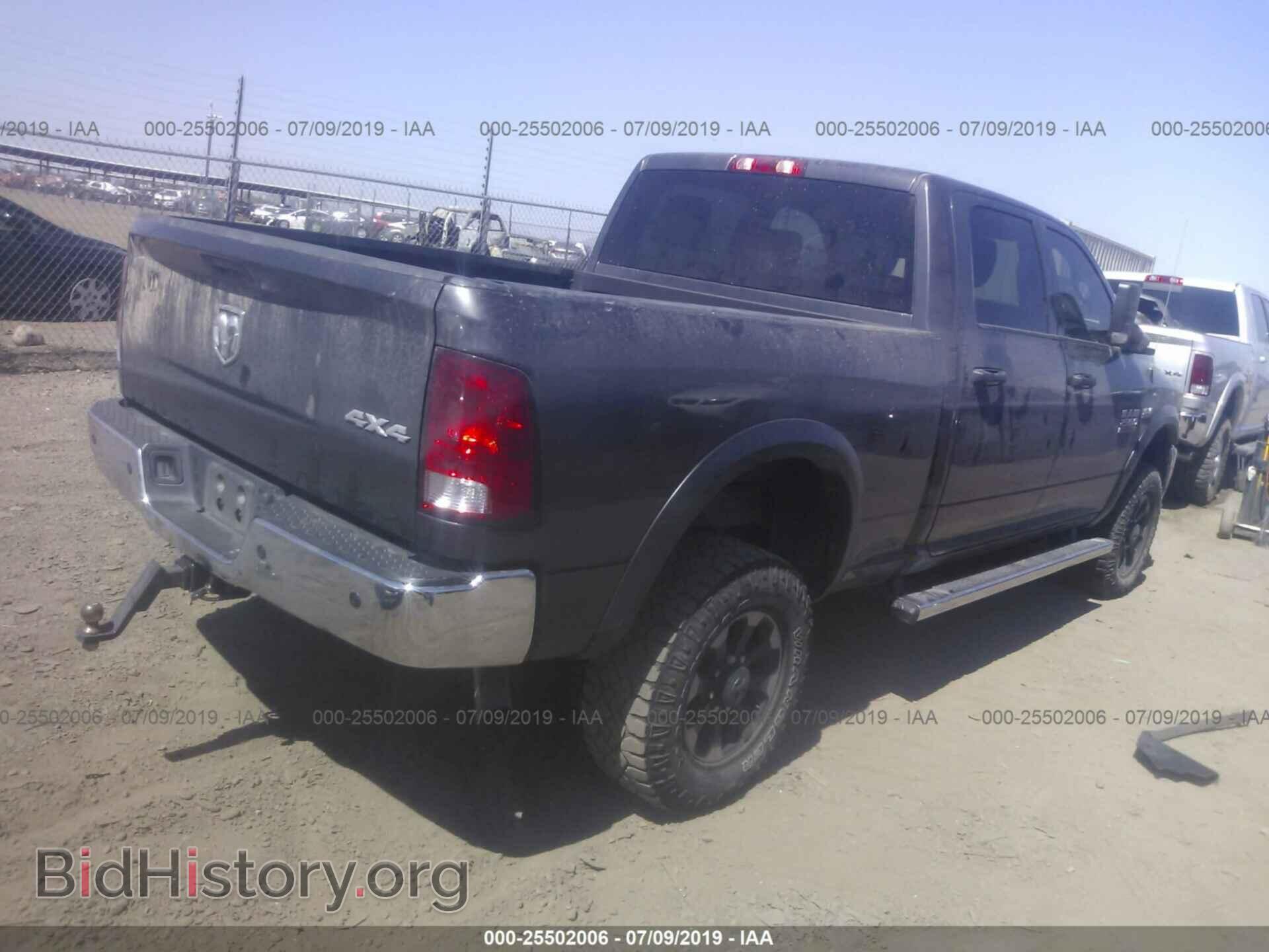 2018 RAM 2500 - VIN: 3C6TR5CJXJG260351 - Фото 4