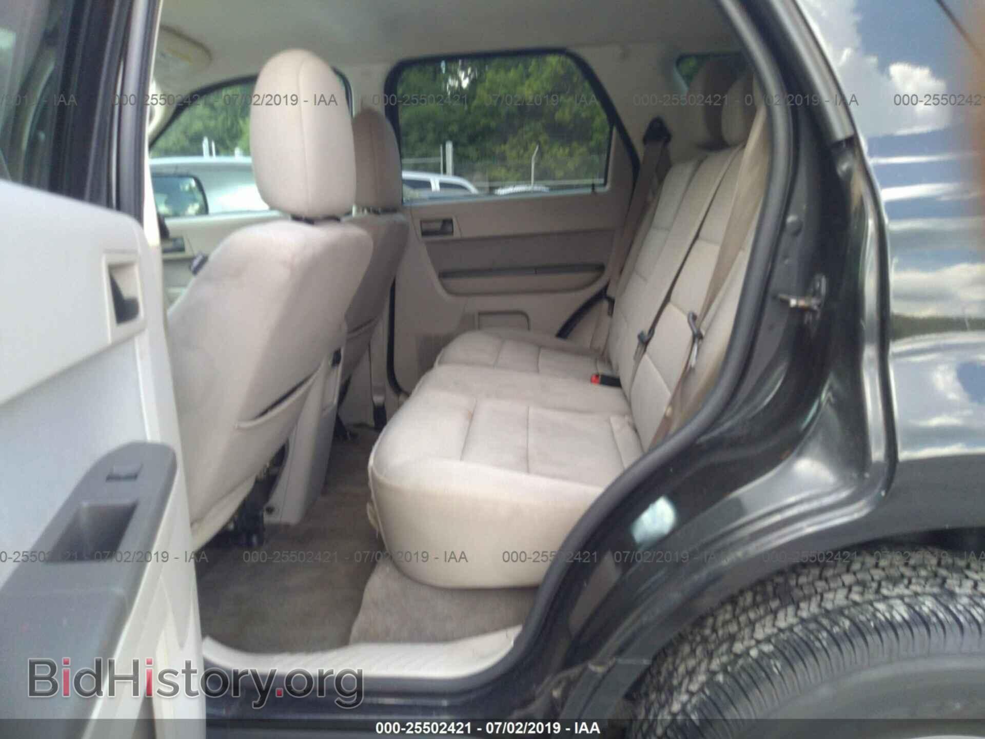 2011 FORD ESCAPE - VIN: 1FMCU0D71BKA96927 - Фото 8
