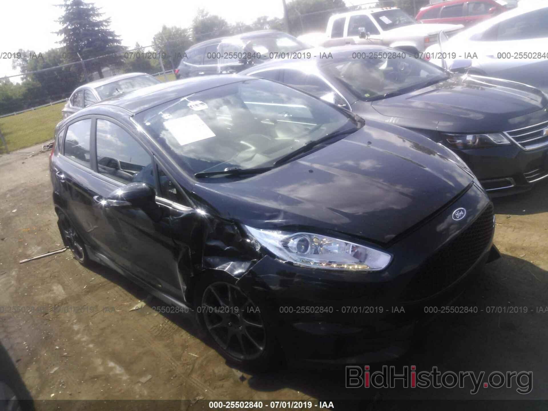 Photo 3FADP4GX7FM178961 - FORD FIESTA 2015