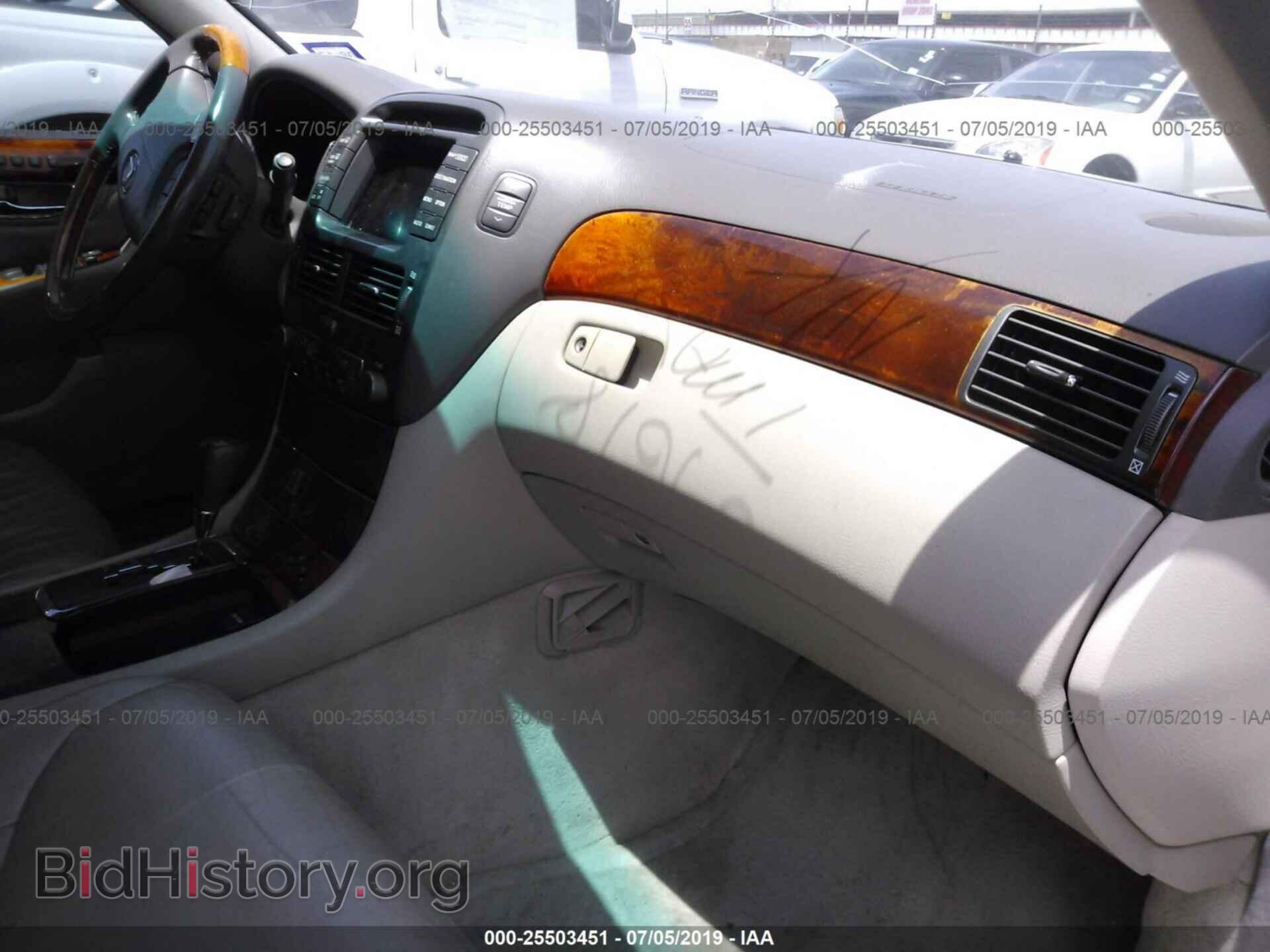 2001 LEXUS LS - VIN: JTHBN30F410017092 - Photo 5