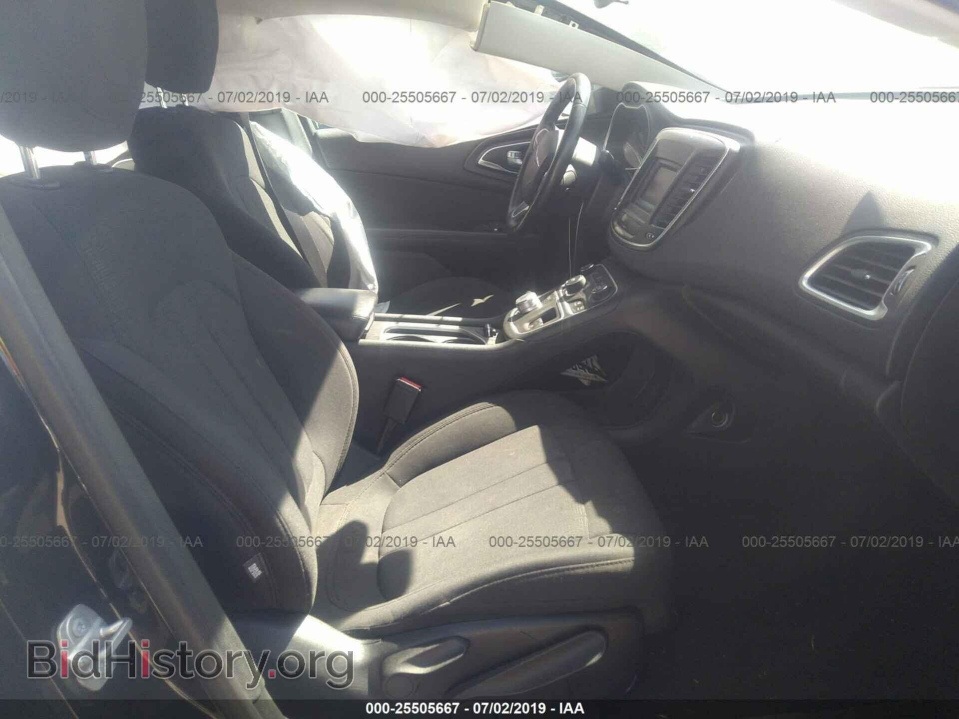 2016 CHRYSLER 200 - VIN: 1C3CCCFBXGN183312 - Photo 5