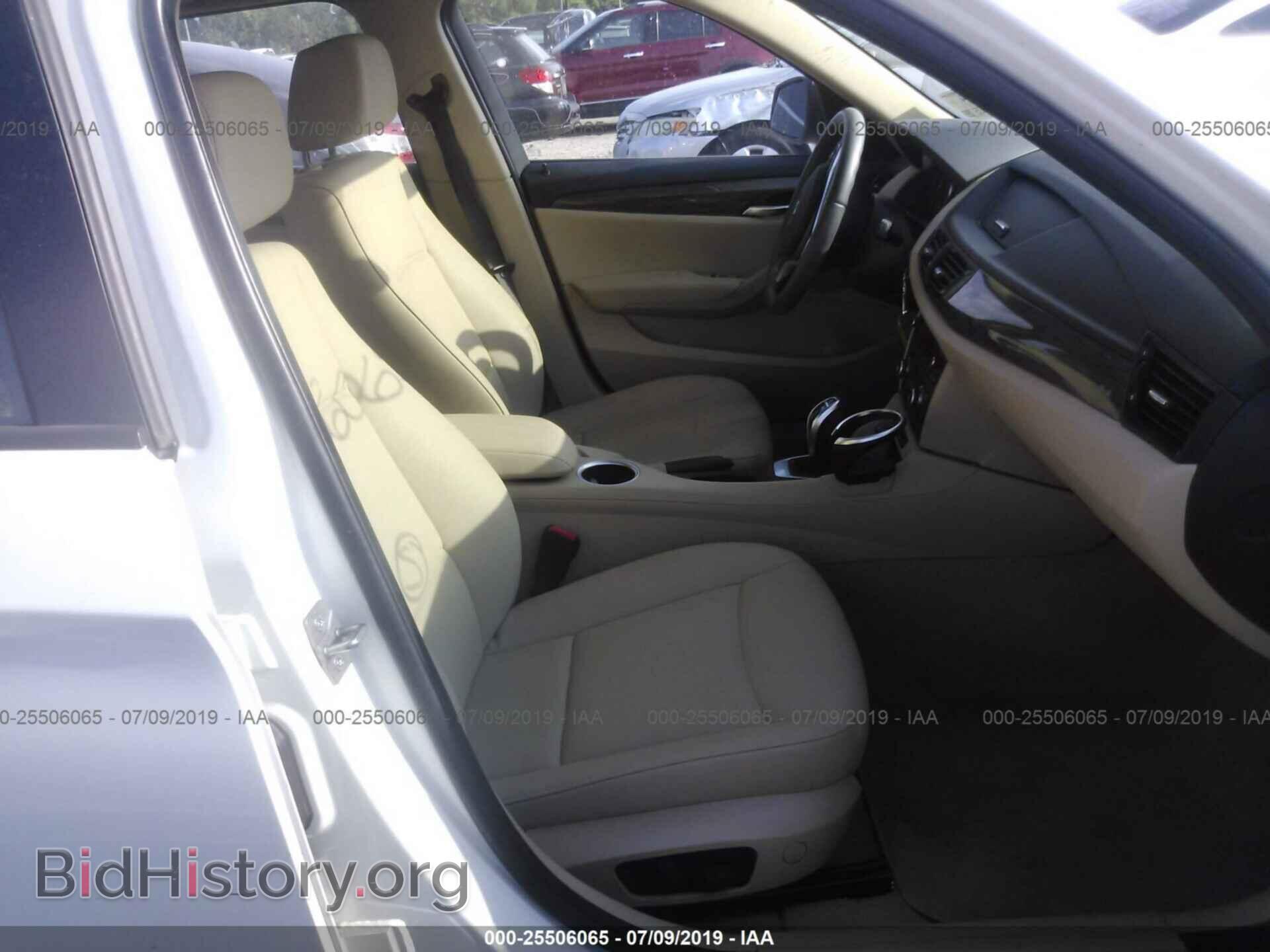 2013 BMW X1 - VIN: WBAVM1C57DVW46388 - Фото 5