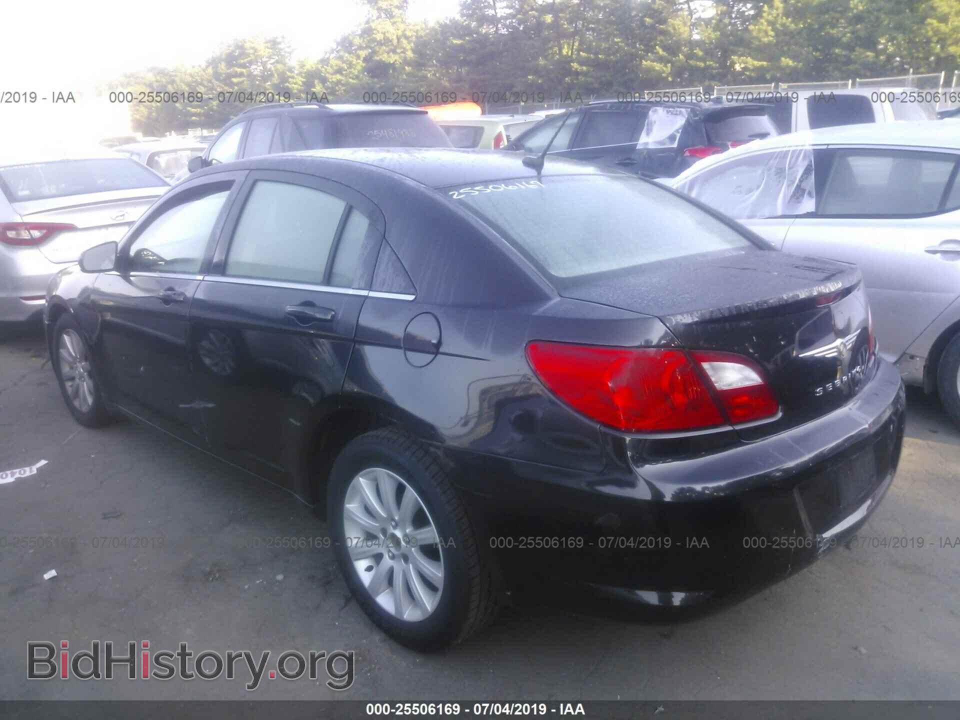 2010 CHRYSLER SEBRING - VIN: 1C3CC5FBXAN213623 - Фото 3
