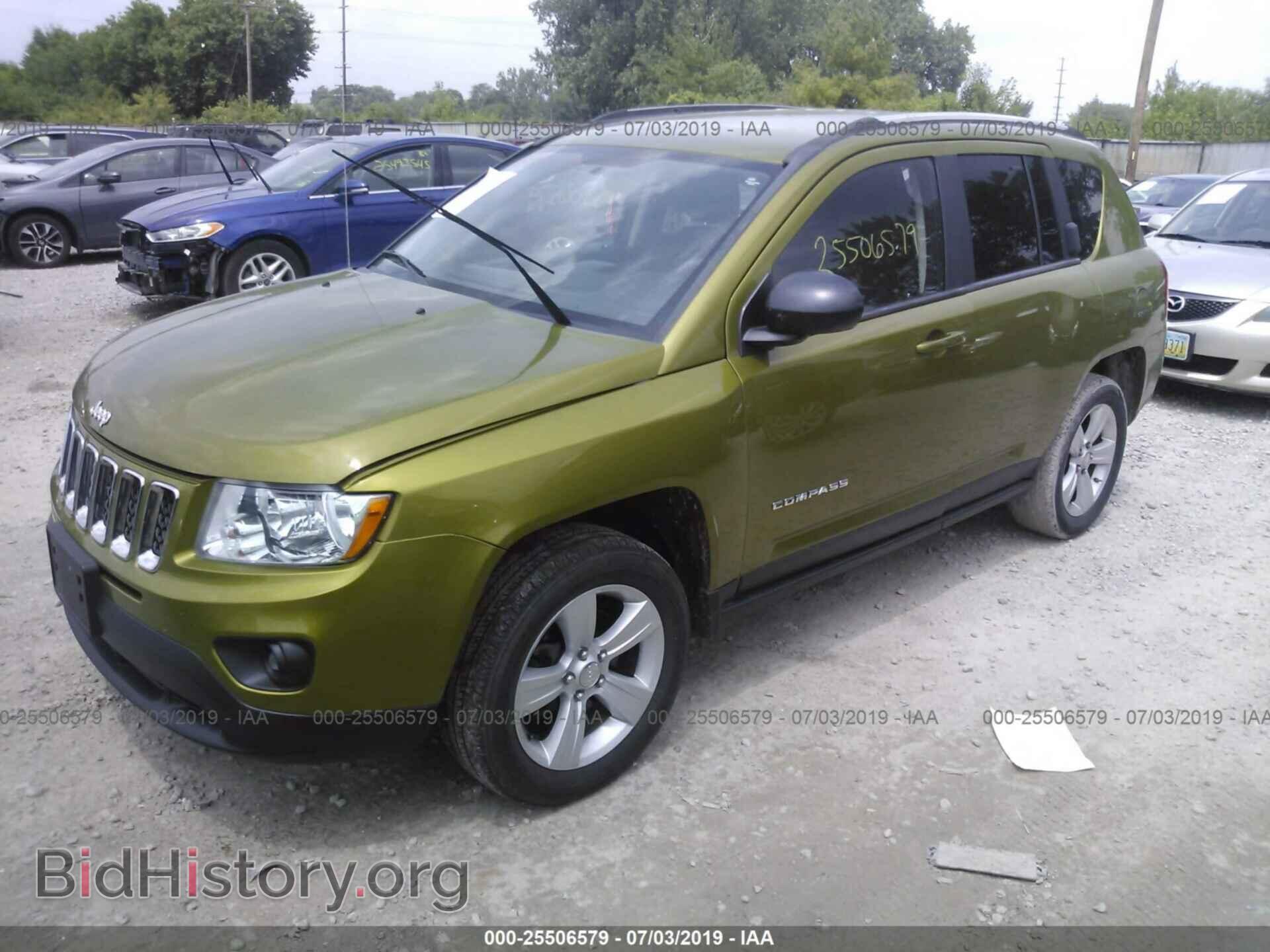 2012 JEEP COMPASS - VIN: 1C4NJDBB2CD555604 - Photo 2