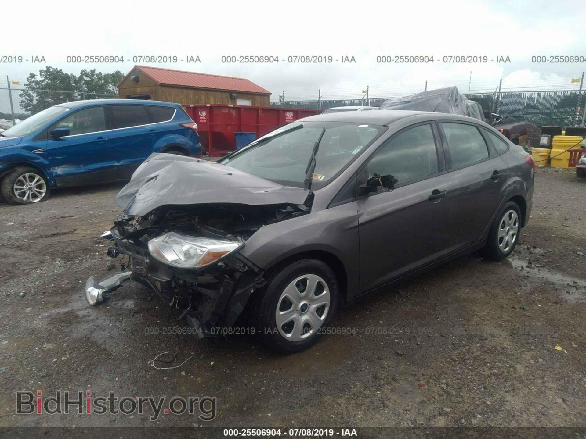 2013 FORD FOCUS - VIN: 1FADP3E22DL143650 - Фото 2