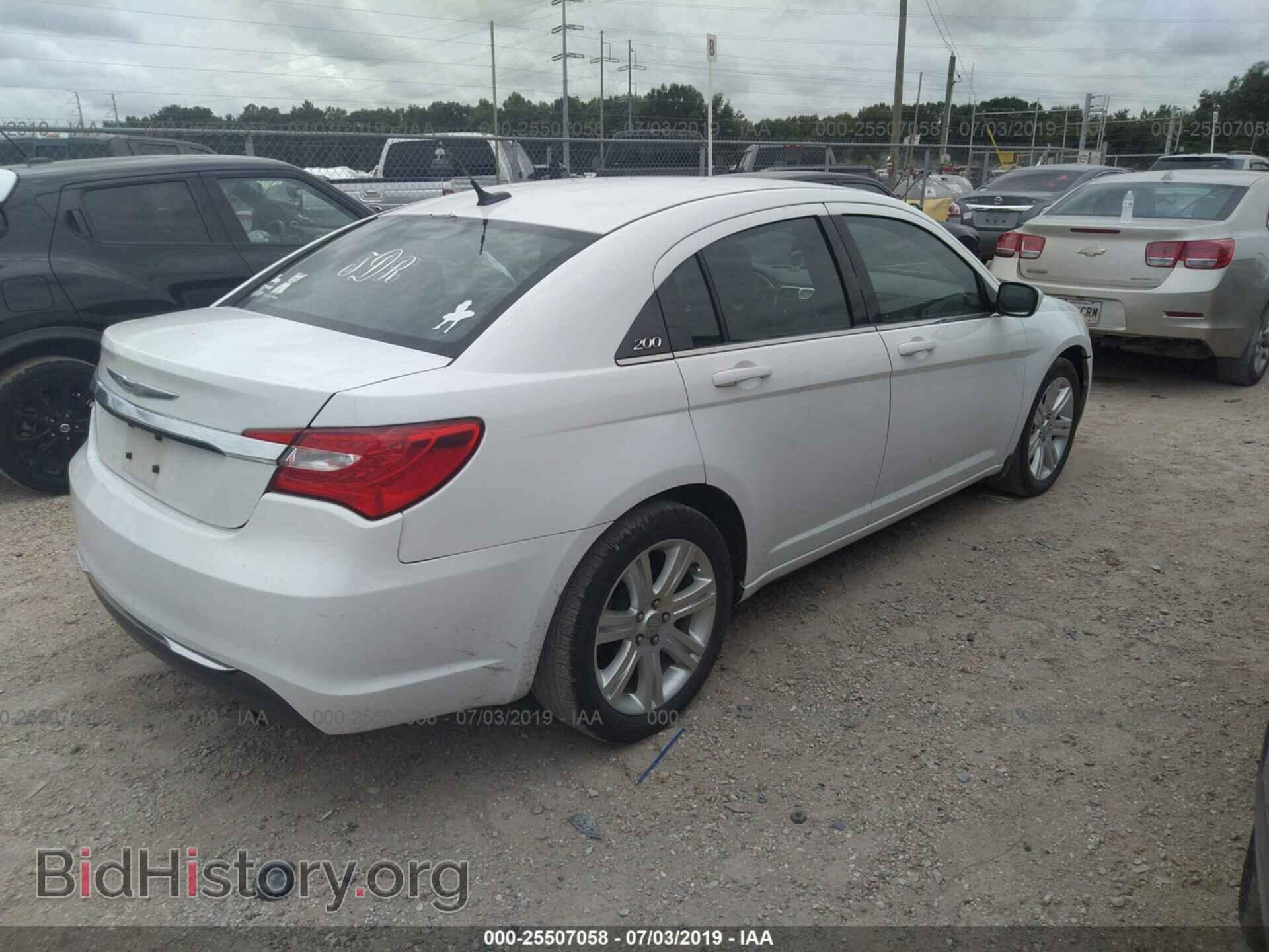 2013 CHRYSLER 200 - VIN: 1C3CCBABXDN671799 - Photo 4