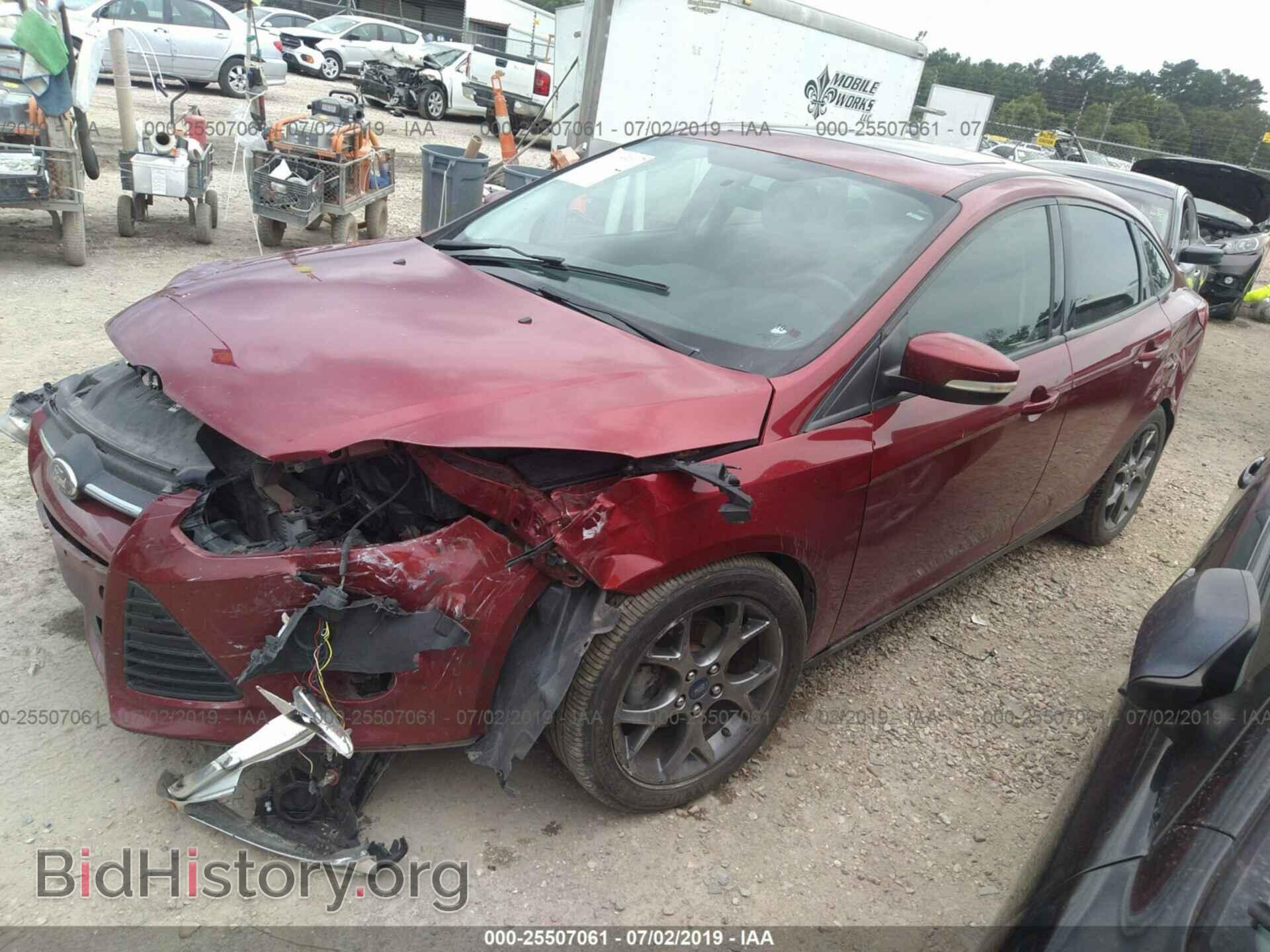2014 FORD FOCUS - VIN: 1FADP3F2XEL177349 - Photo 2