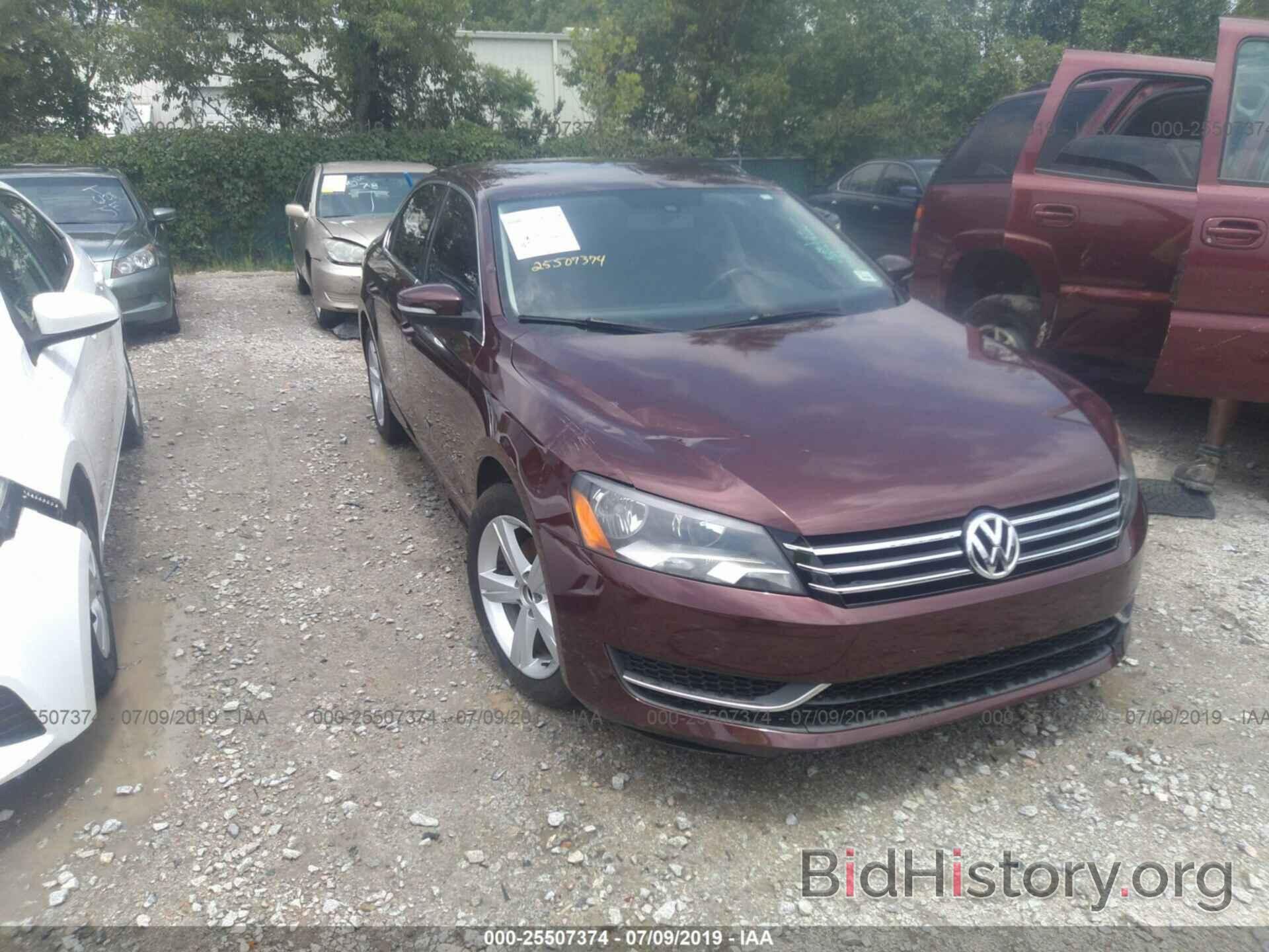 Photo 1VWBP7A32DC044119 - VOLKSWAGEN PASSAT 2013