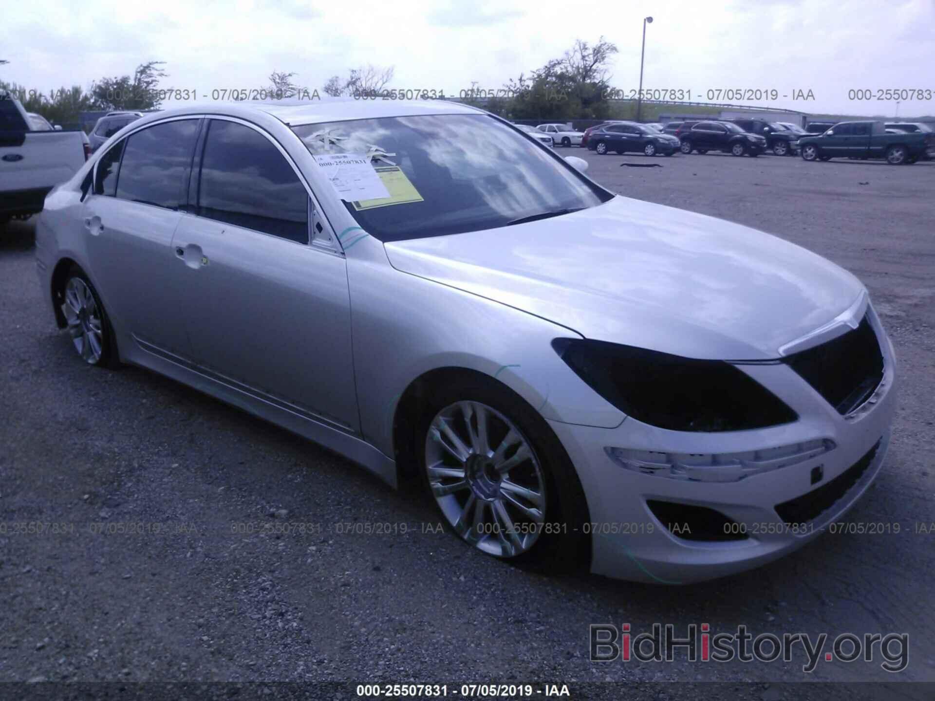 Photo KMHGC4DD6DU246863 - HYUNDAI GENESIS 2013