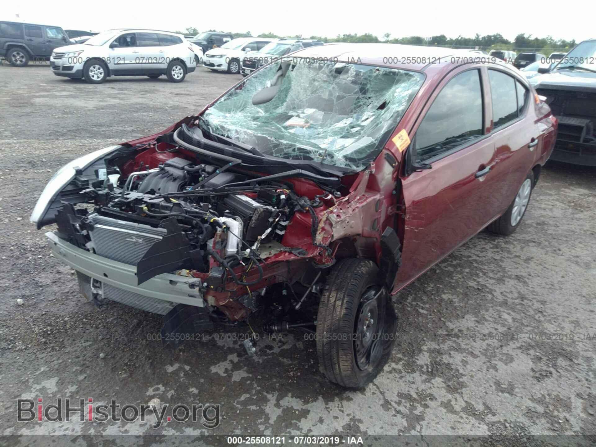 2019 NISSAN VERSA - VIN: 3N1CN7AP3KL809875 - Фото 2