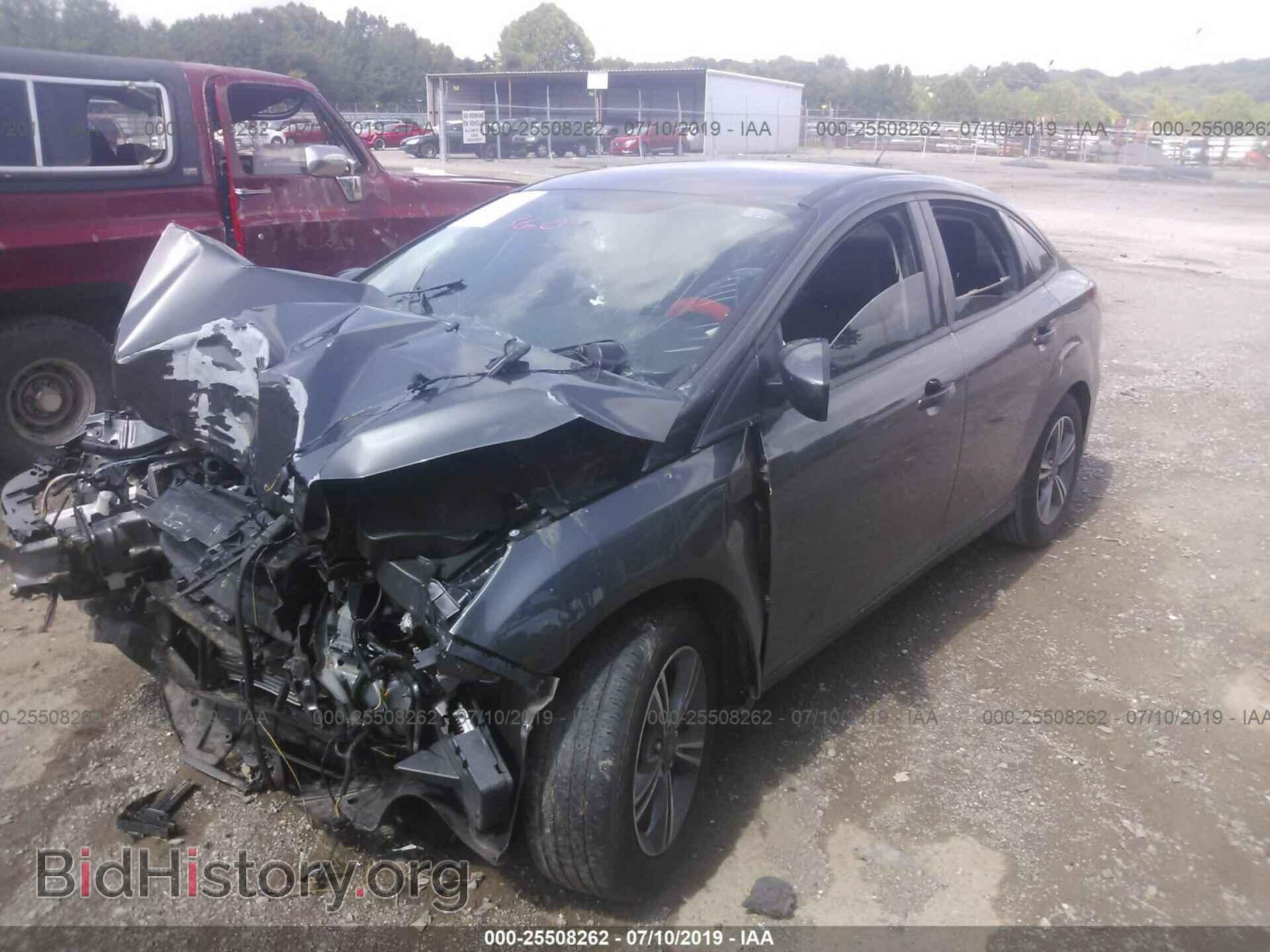 2018 FORD FOCUS - VIN: 1FADP3FE0JL307482 - Photo 2