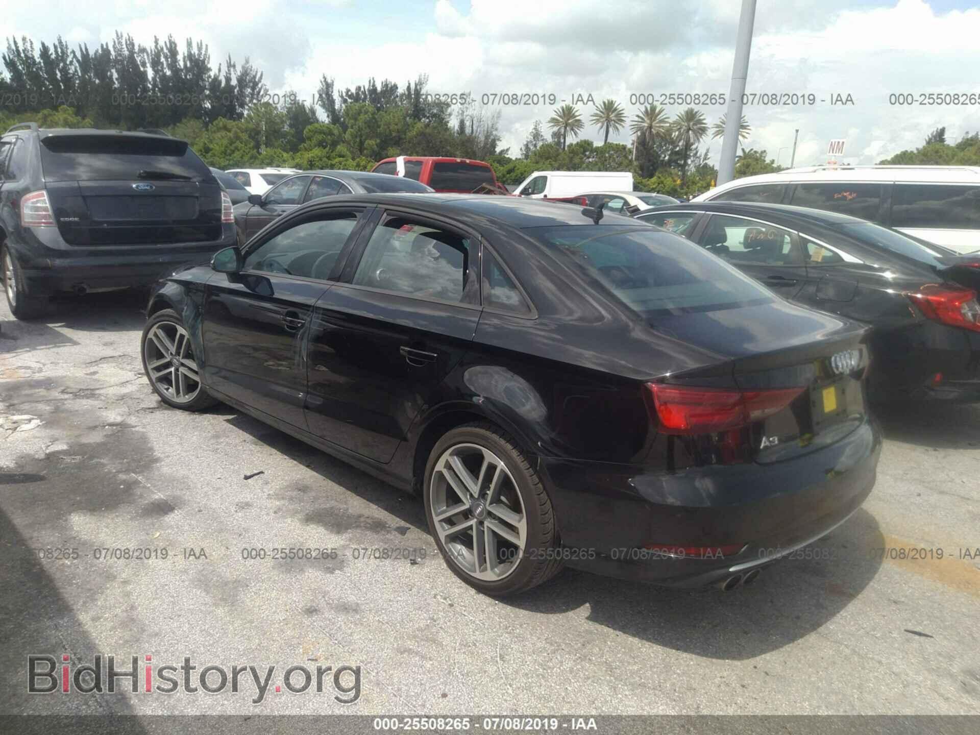 2018 AUDI A3 - VIN: WAUAUGFF0J1005009 - Фото 3