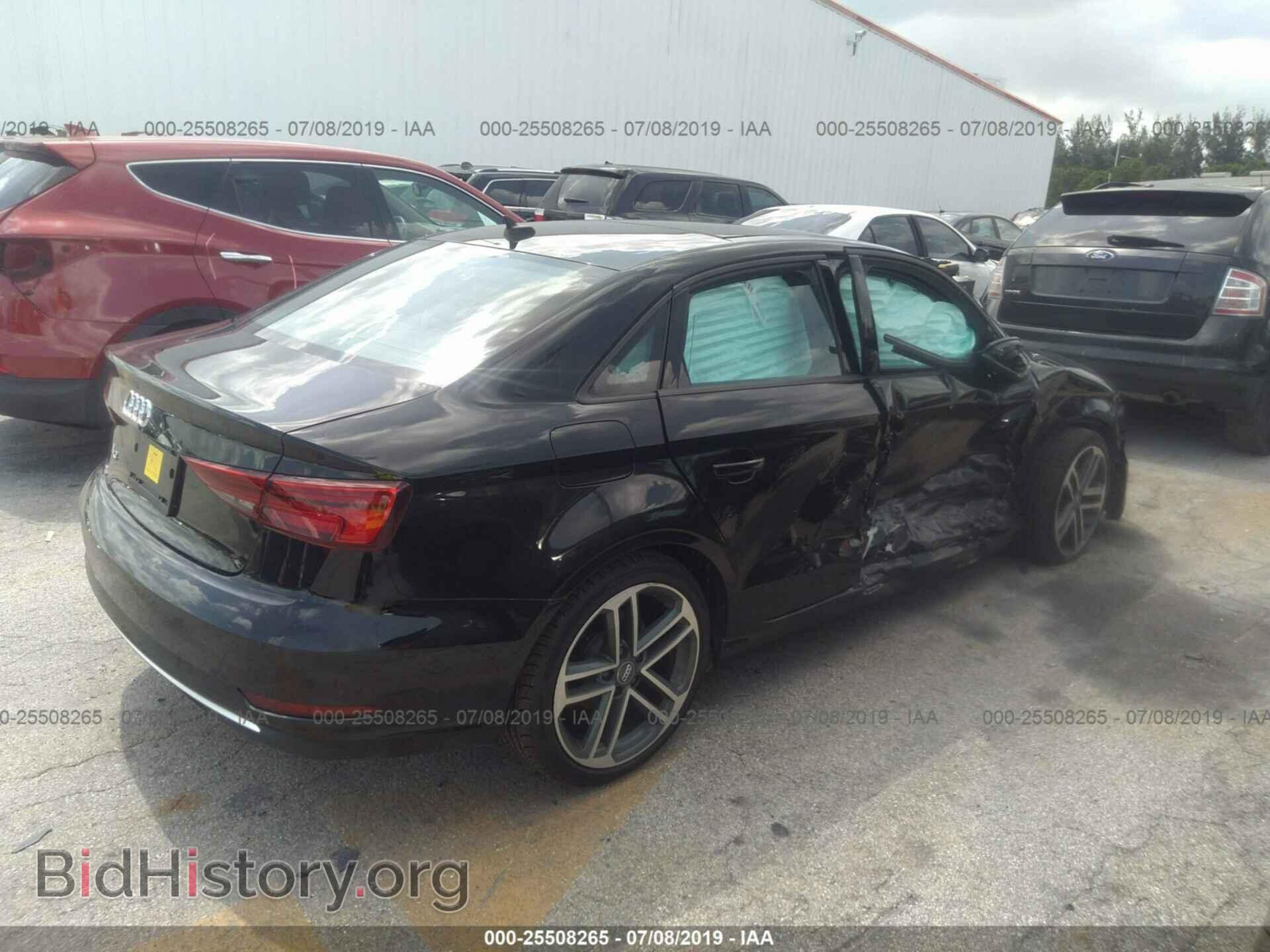 2018 AUDI A3 - VIN: WAUAUGFF0J1005009 - Фото 4