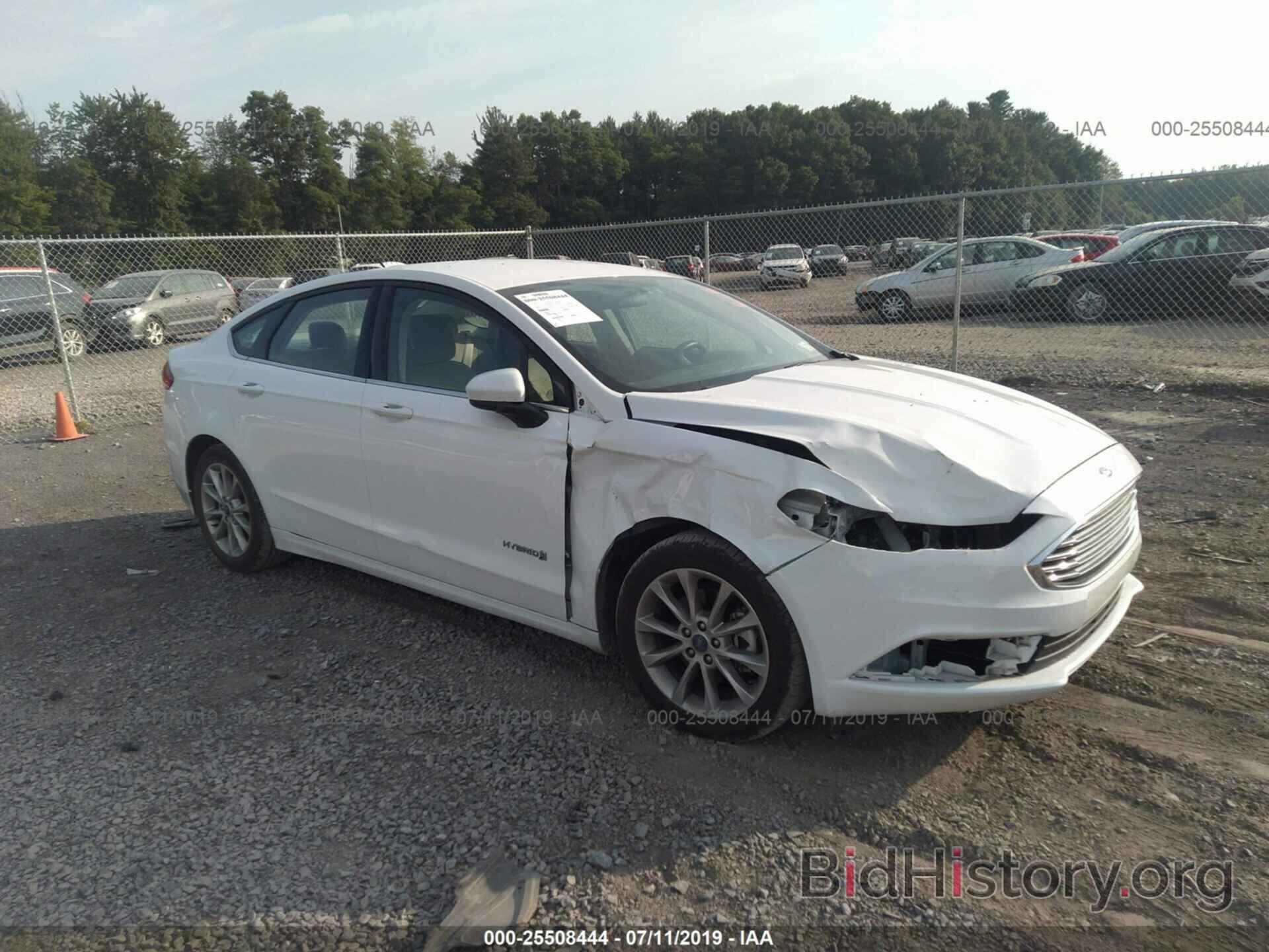 Photo 3FA6P0LUXHR238153 - FORD FUSION 2017