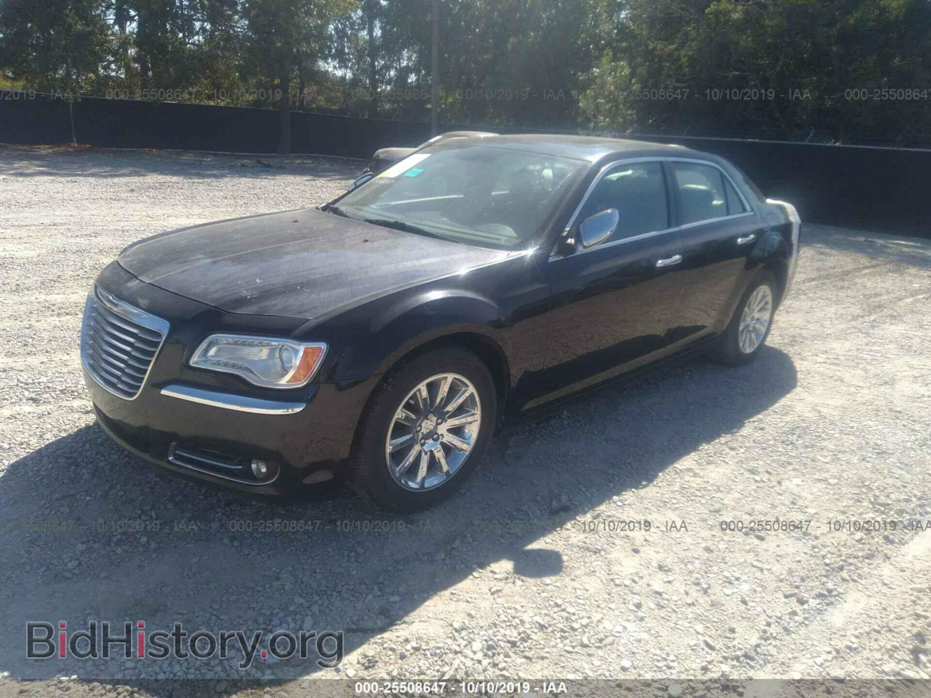 2012 CHRYSLER 300 - VIN: 2C3CCACG1CH274265 - Фото 2