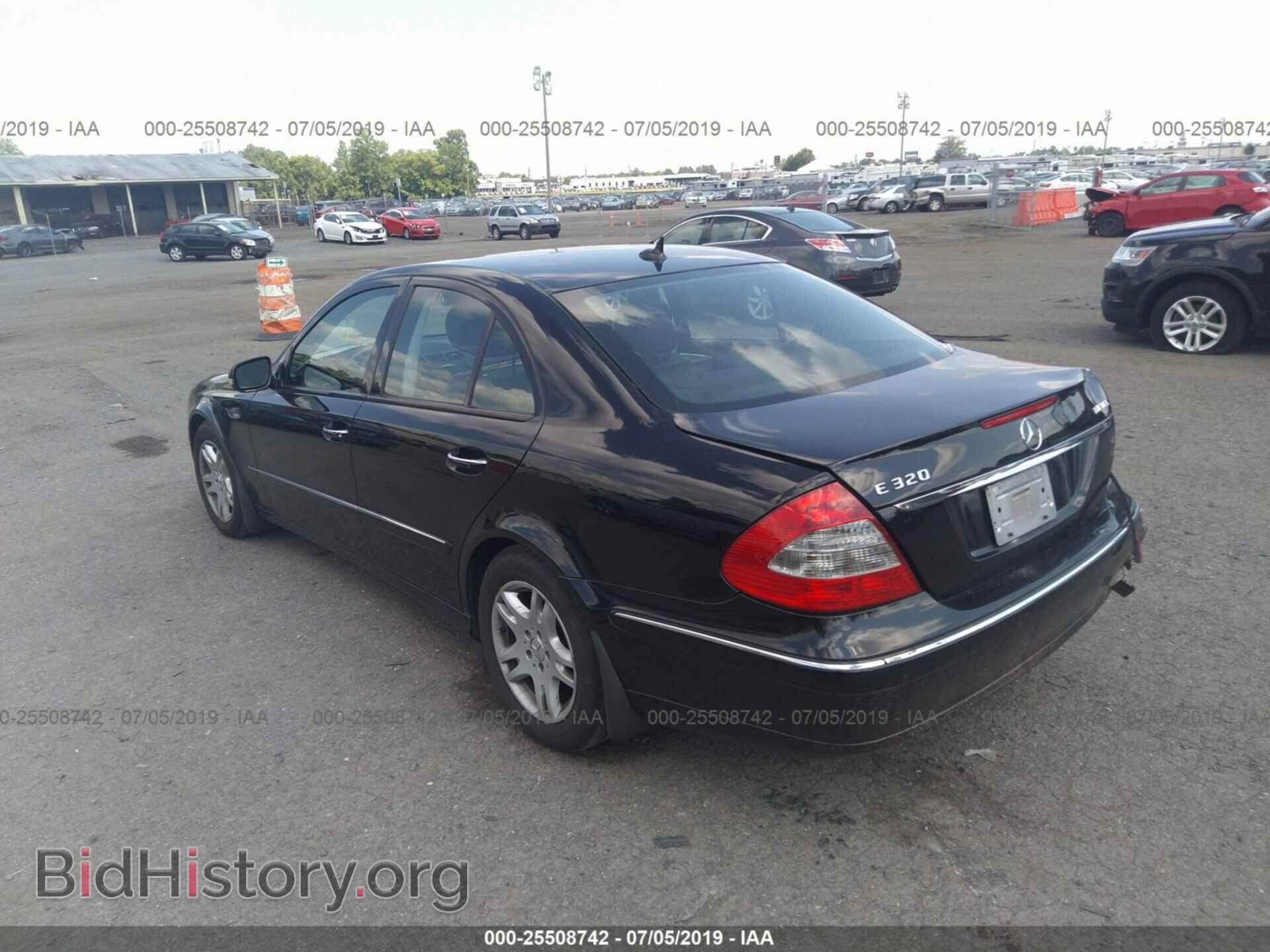 2007 MERCEDES-BENZ E - VIN: WDBUF22X17B136902 - Фото 3