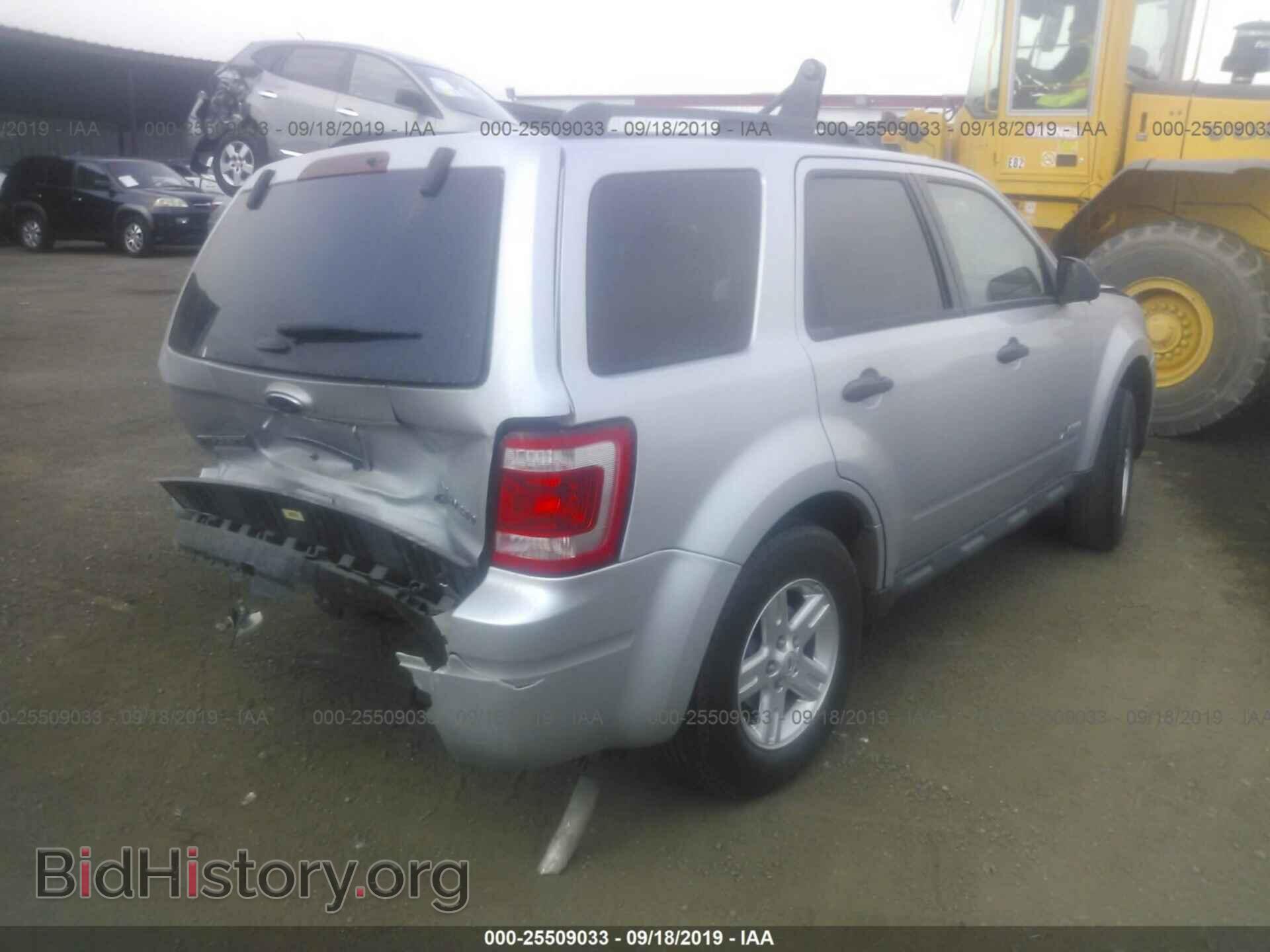 2011 FORD ESCAPE - VIN: 1FMCU5K36BKC19683 - Фото 4