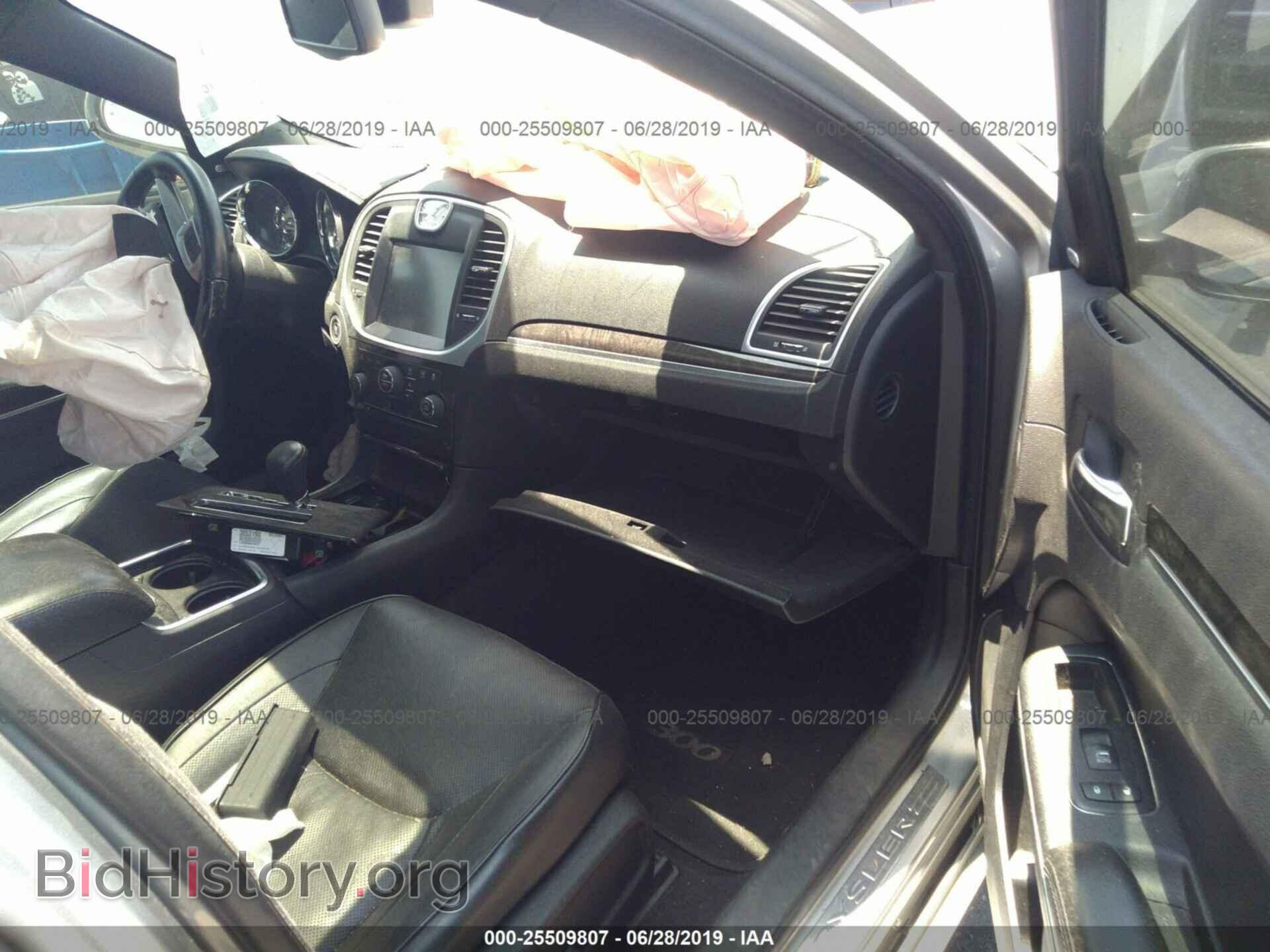2011 CHRYSLER 300C - VIN: 2C3CA6CT0BH549641 - Фото 5