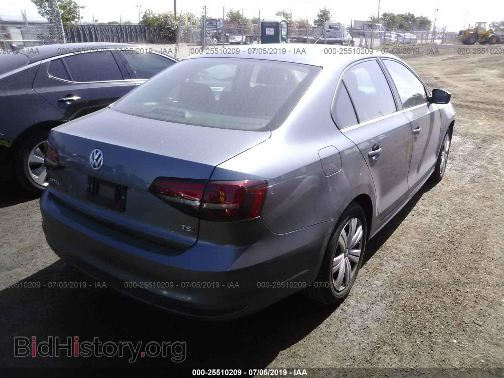2017 VOLKSWAGEN JETTA - VIN: 3VW2B7AJ2HM401722 - Фото 4