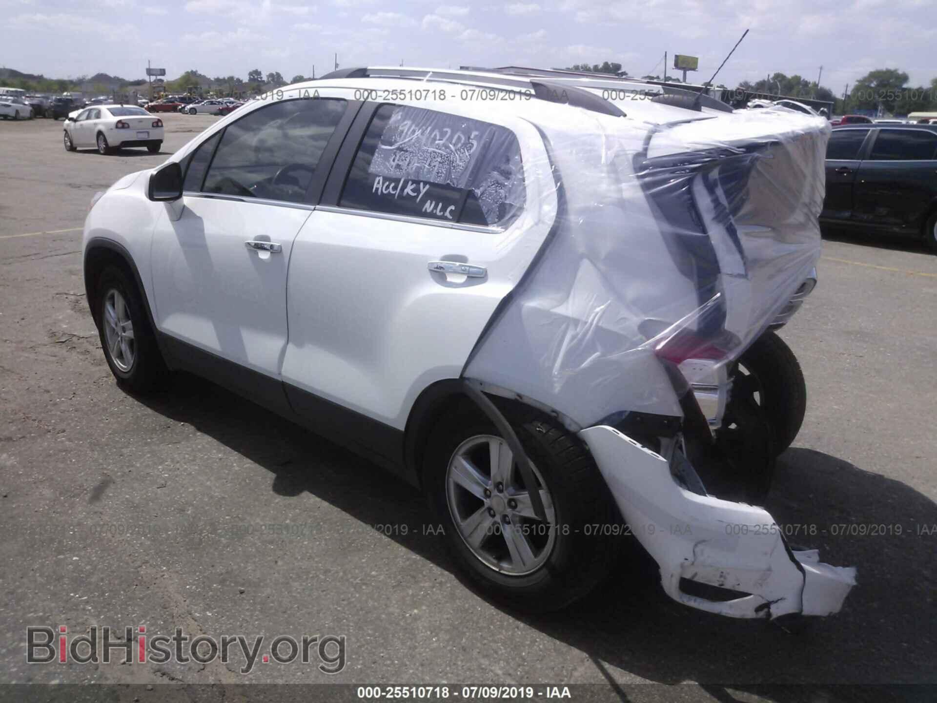 2017 CHEVROLET TRAX - VIN: 3GNCJLSB7HL187933 - Фото 3