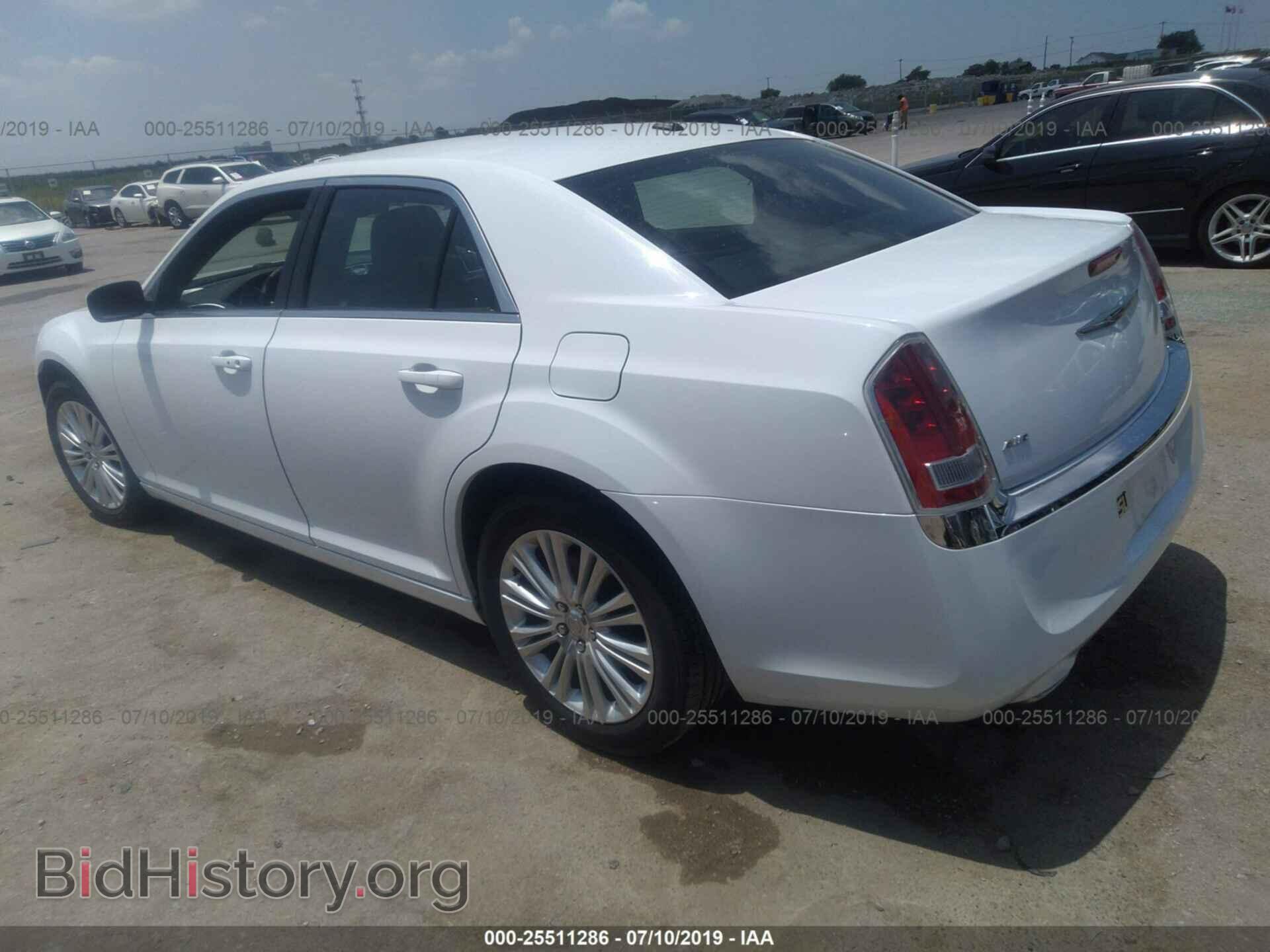 2014 CHRYSLER 300 - VIN: 2C3CCARG6EH162037 - Фото 3