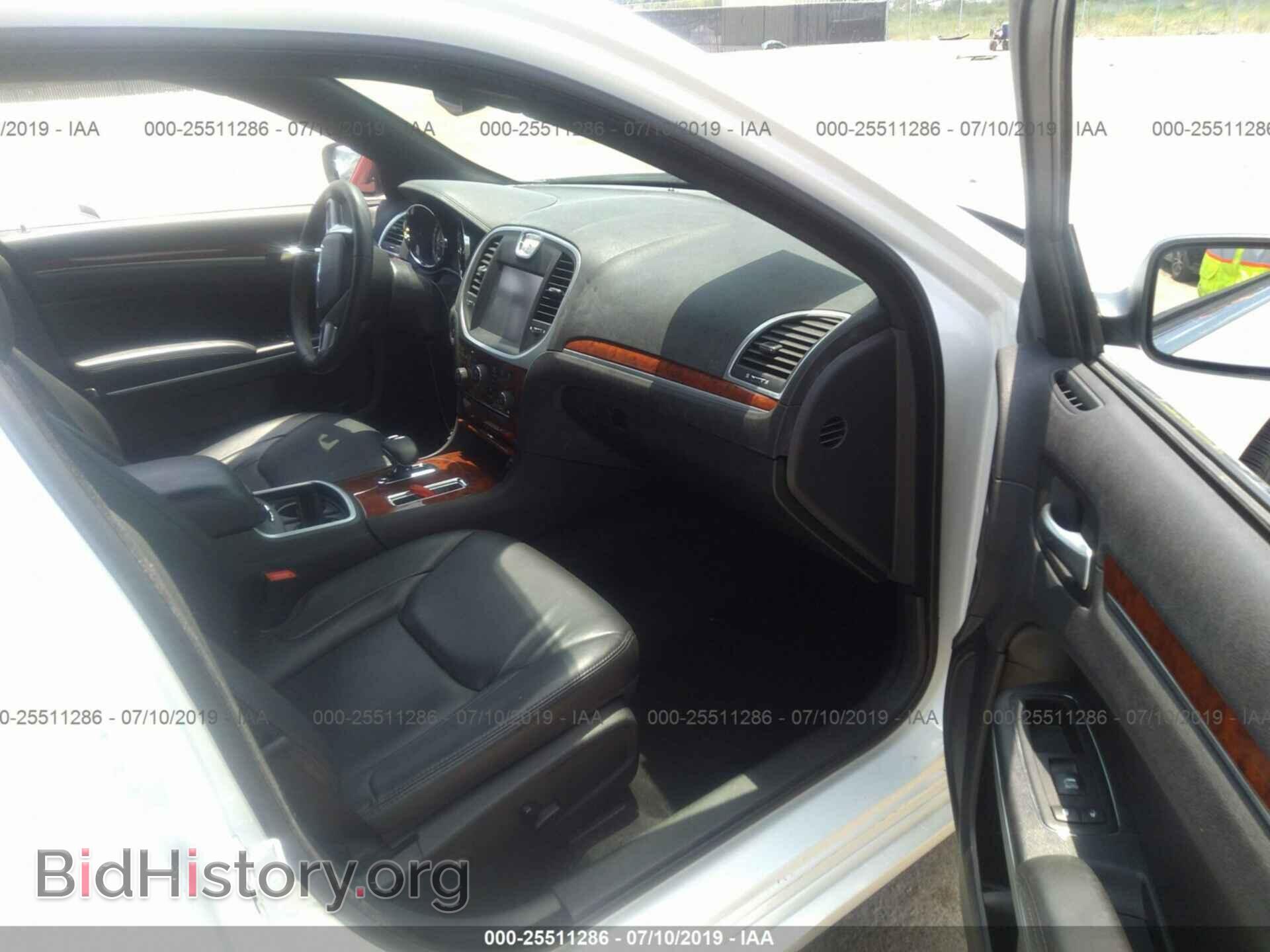 2014 CHRYSLER 300 - VIN: 2C3CCARG6EH162037 - Фото 5