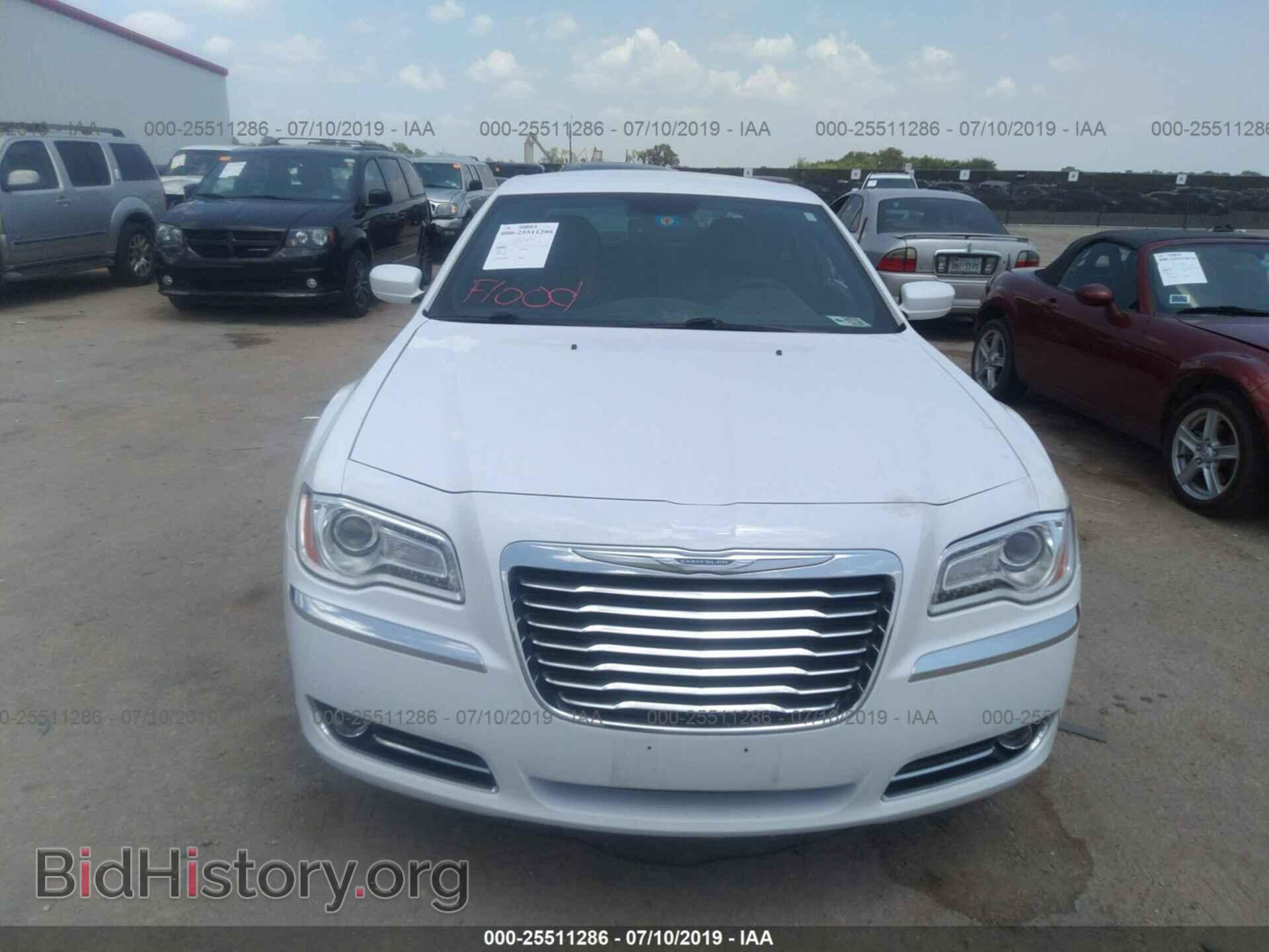 2014 CHRYSLER 300 - VIN: 2C3CCARG6EH162037 - Фото 6