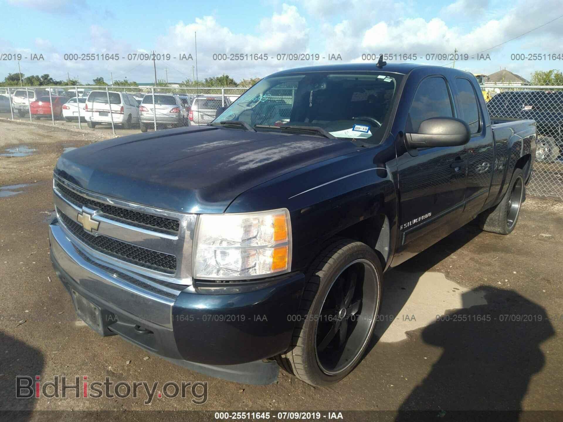 2007 CHEVROLET SILVERADO - VIN: 2GCEC190071697884 - Фото 2