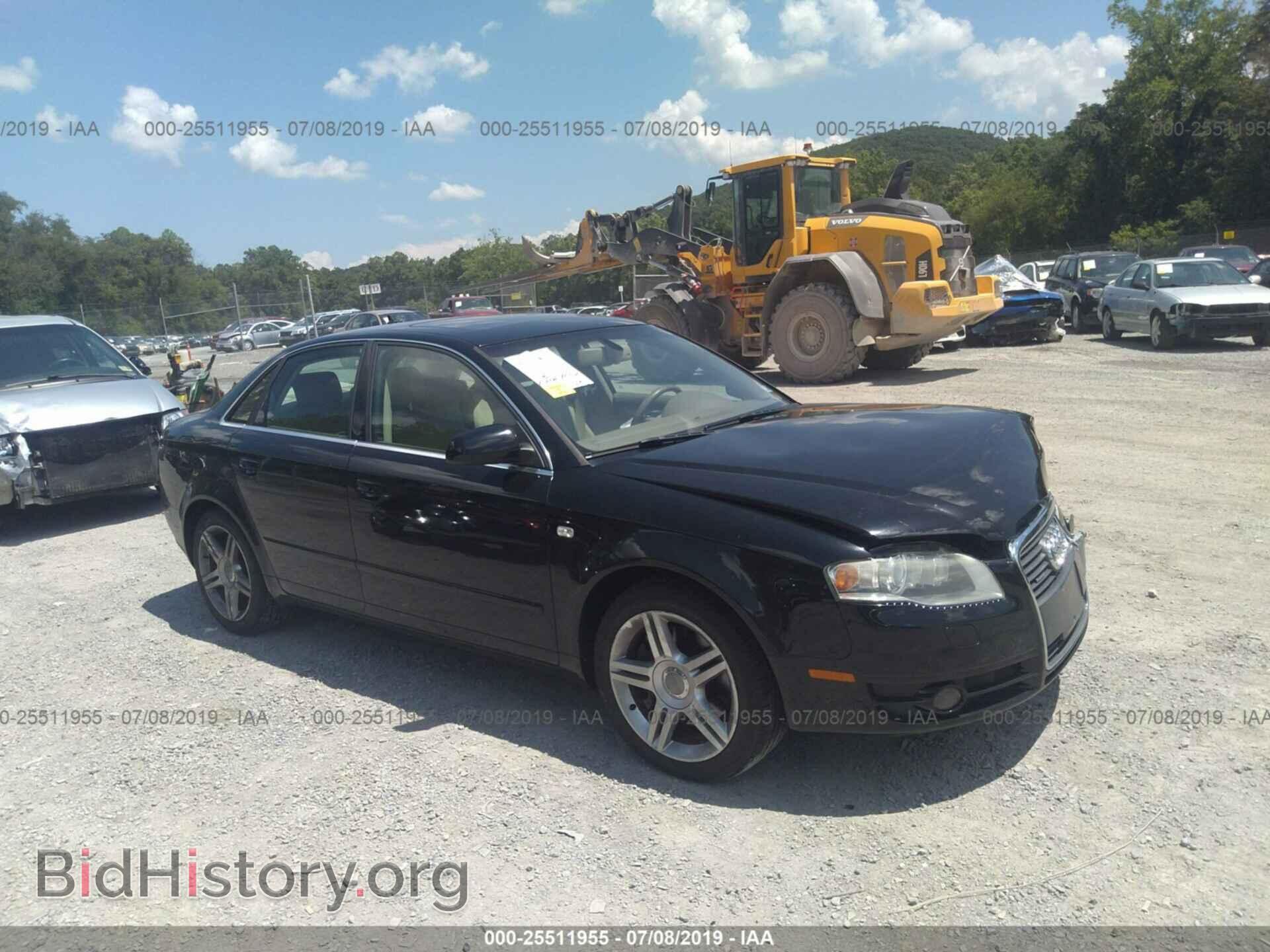 Фотография WAUDF78E37A011066 - AUDI A4 2007